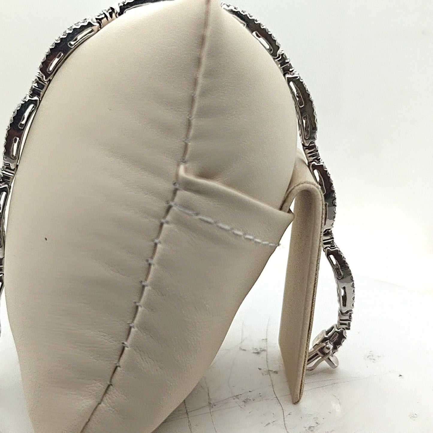 BAGUETTE AND ROUND DIAMOND WHITE GOLD BRACELET