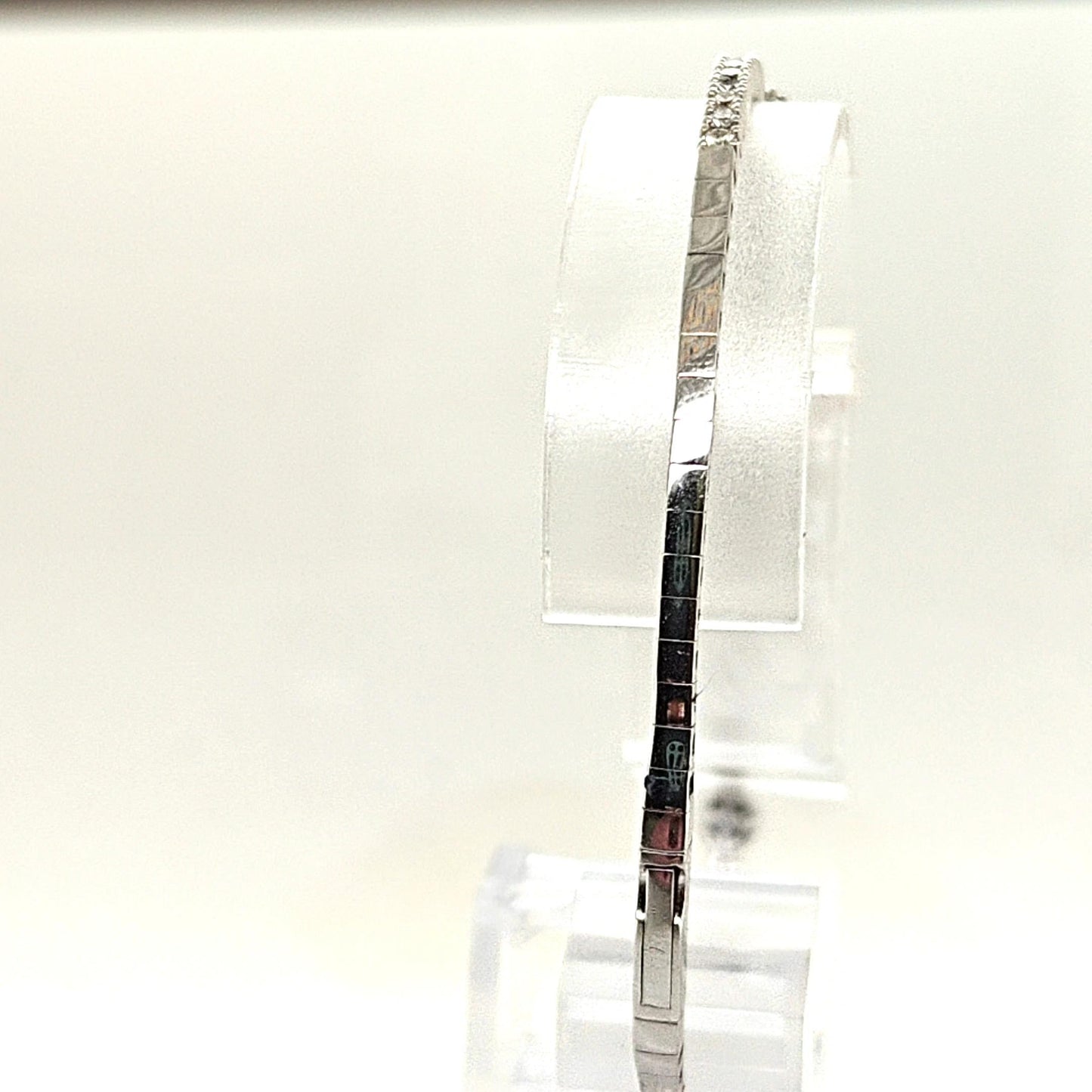 BANGLE BRACELET FLEXIBLE 3 CLUSTER DIAMOND 14KT WHITE GOLD