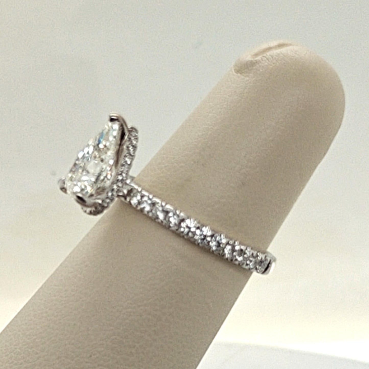 PEAR SHAPE DIAMOND RING WITH HIDDEN HALO 1.56CT