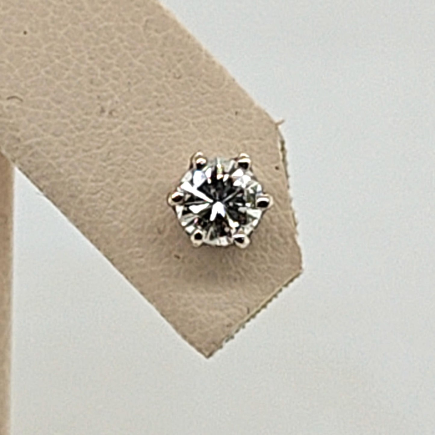 DIAMOND STUDS WHITE GOLD SCREW BACK 0.75CTW