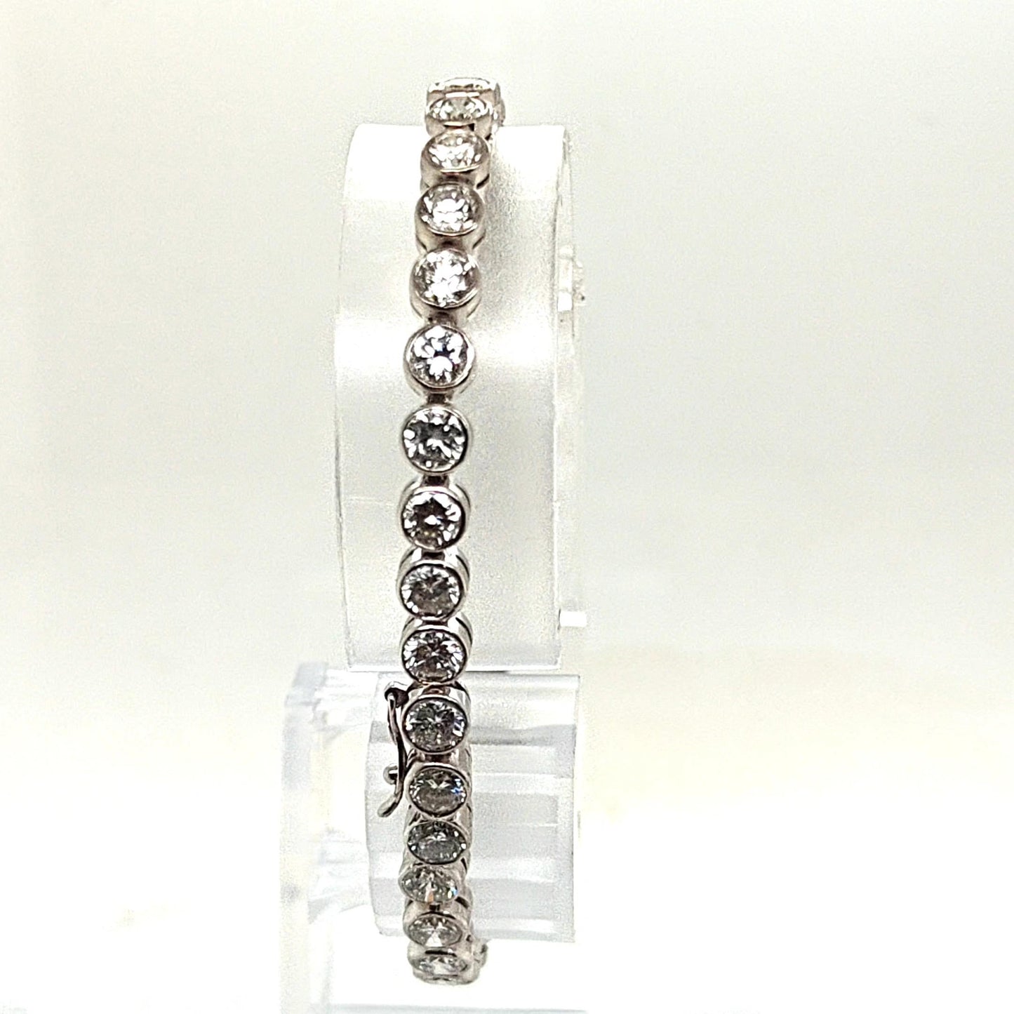 DIAMOND TENNIS BRACELET BEZEL SET 7.56CT WHITE GOLD