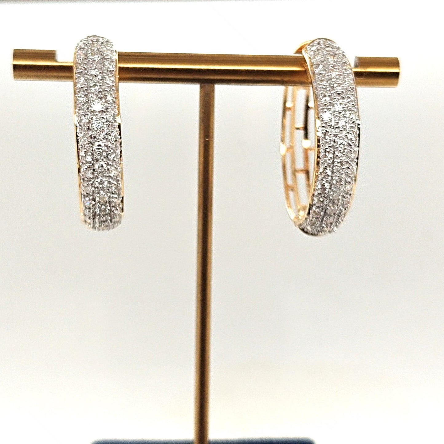 DIAMOND PAVE HOOP EARRINGS 2.24CT YELLOW GOLD