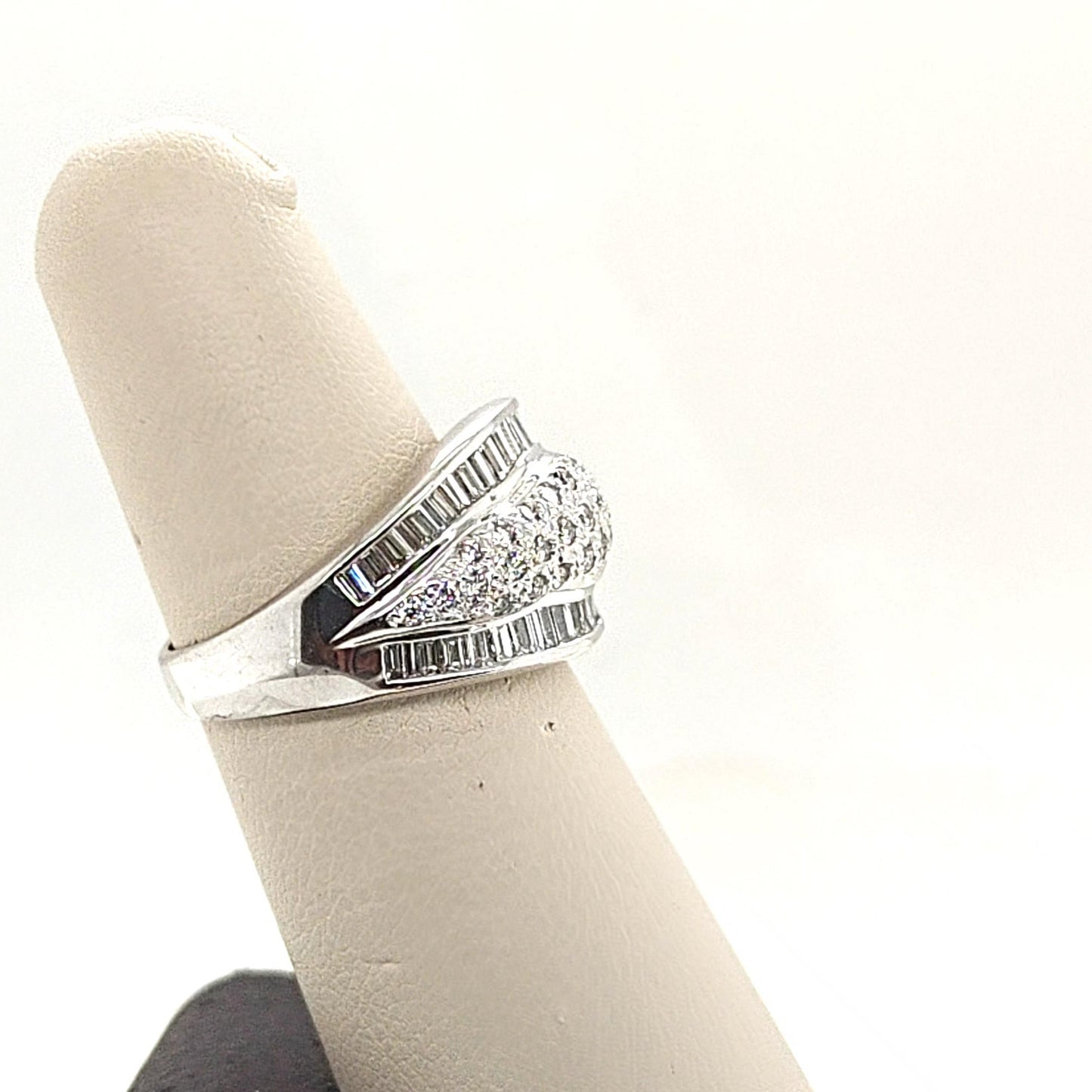 DIAMOND DOME RING 1.77CTW WHITE GOLD