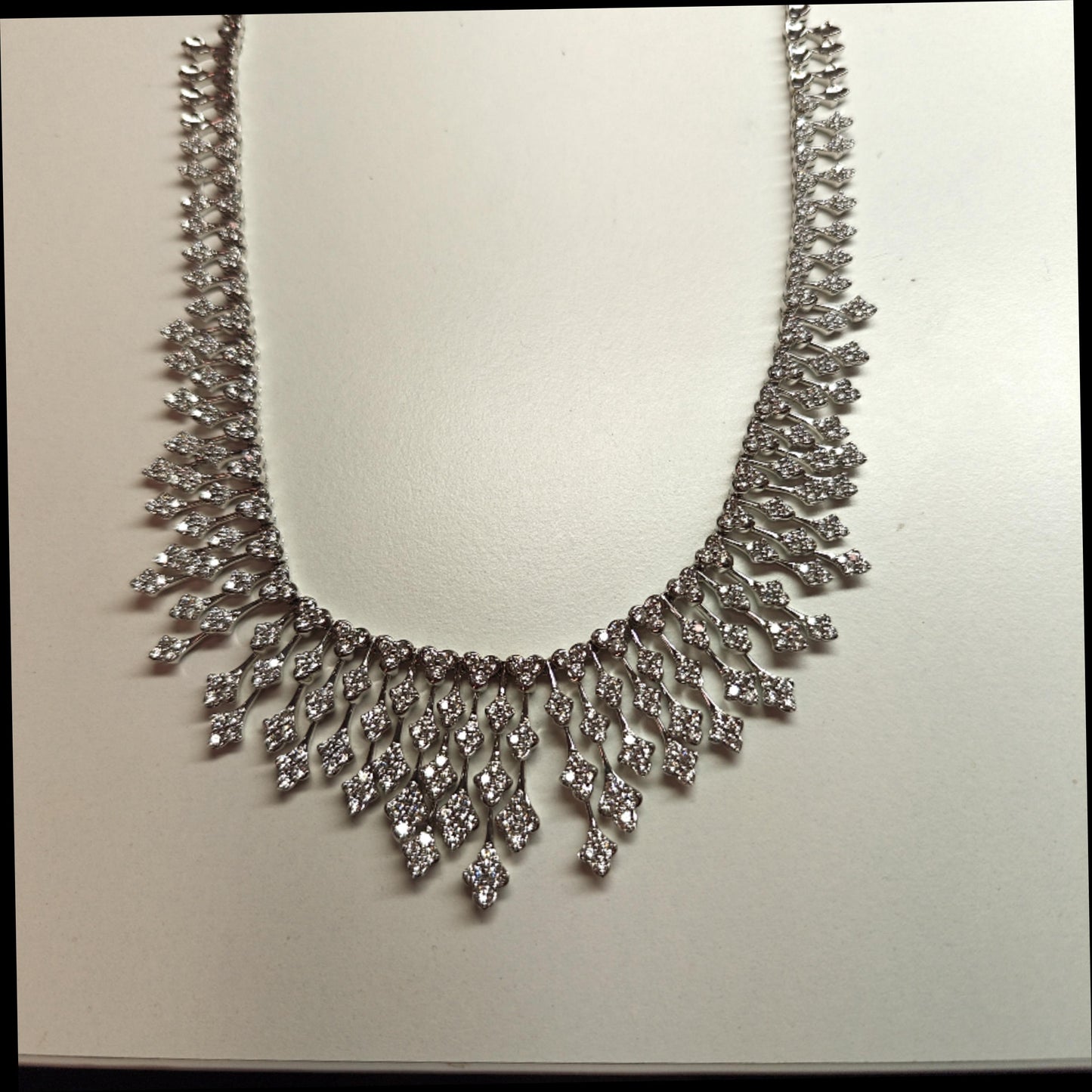 DIAMOND NECKLACE DRIP 18K WHITE GOLD
