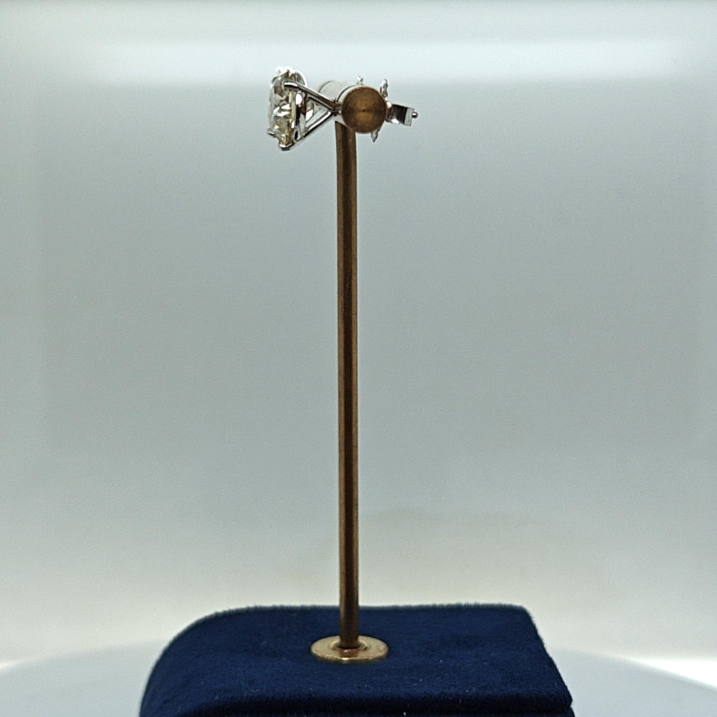 4.47CT DIAMOND STUD EARRINGS 4.47CT WHITE GOLD MARTINI SETTING