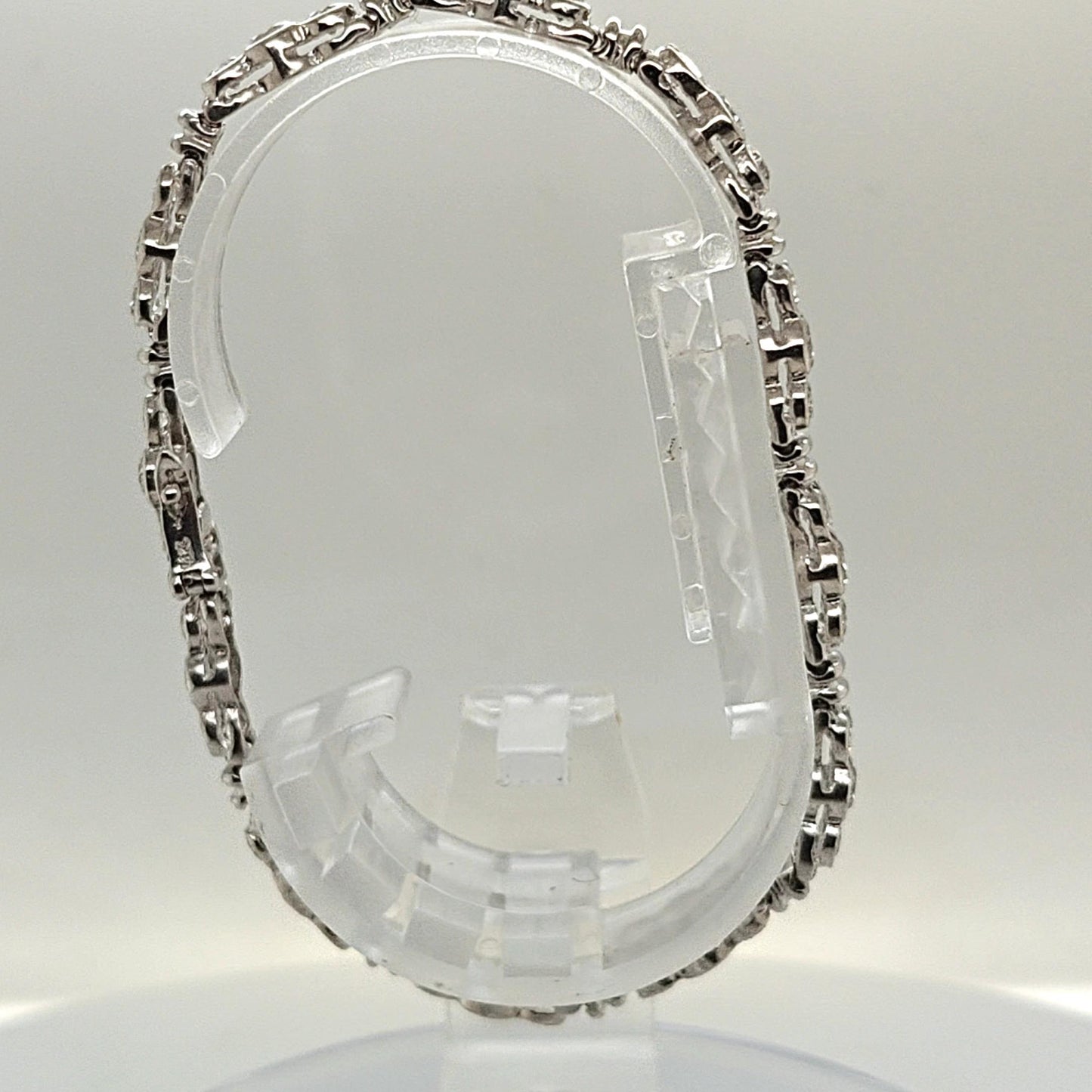 DIAMOND BRACELET 4.54CT BEZEL SET WHITE GOLD