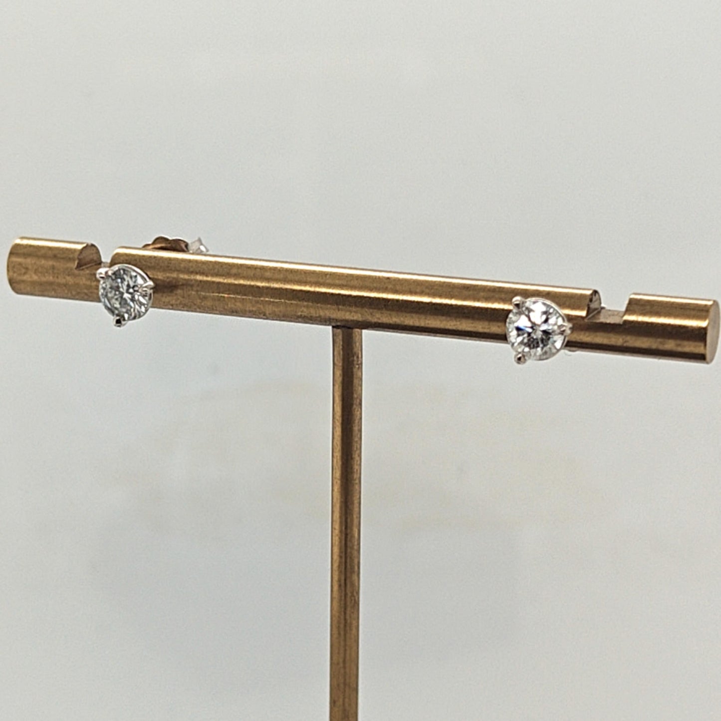 DIAMOND STUD EARRINGS 0.74CT WHITE GOLD