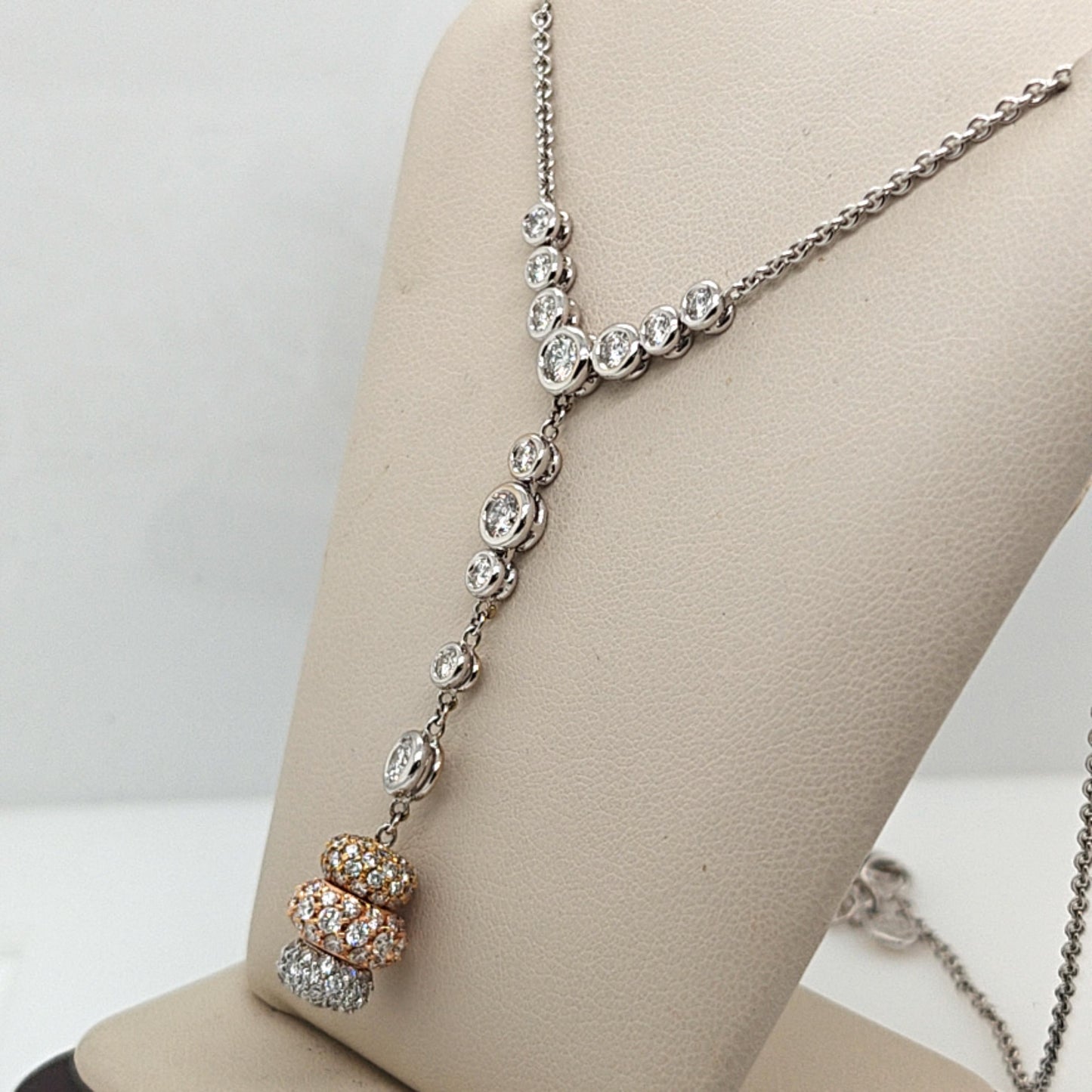 DANGLING TRI GOLD DIAMOND PENDANT ON AN 18KT WHITE GOLD DIAMOND NECKLACE
