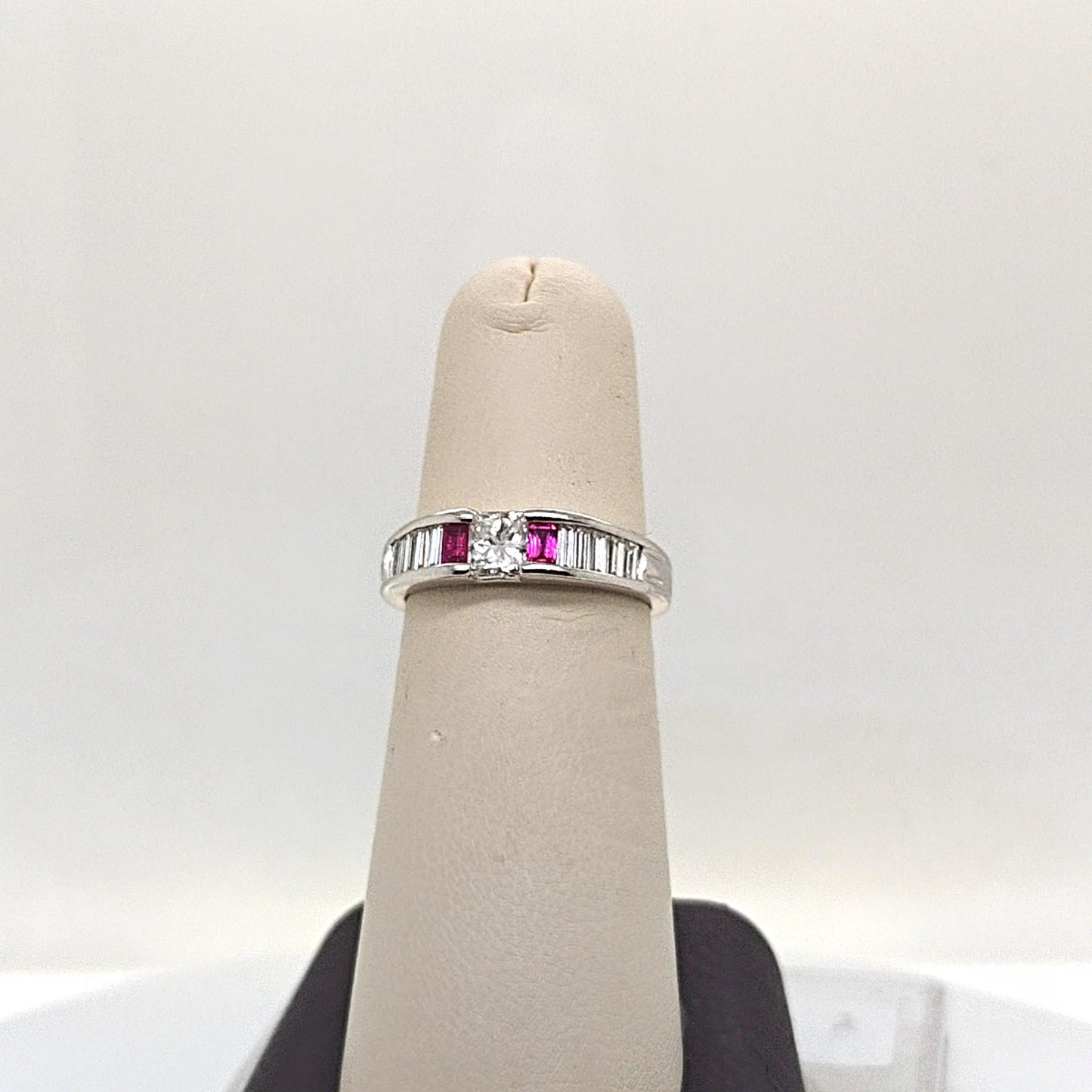 DIAMOND AND RUBY RING BAND WHITE GOLD