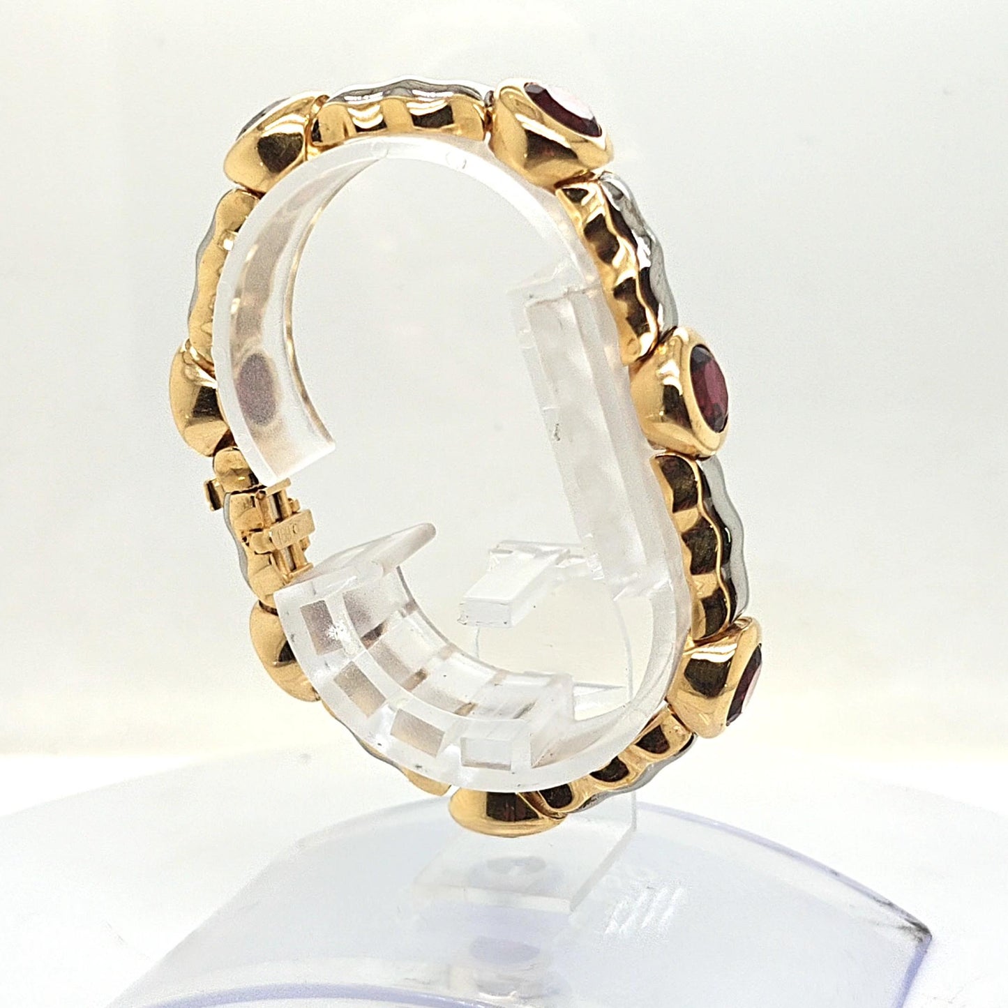 GARNET BRACELET IN TWO TONE GOLD