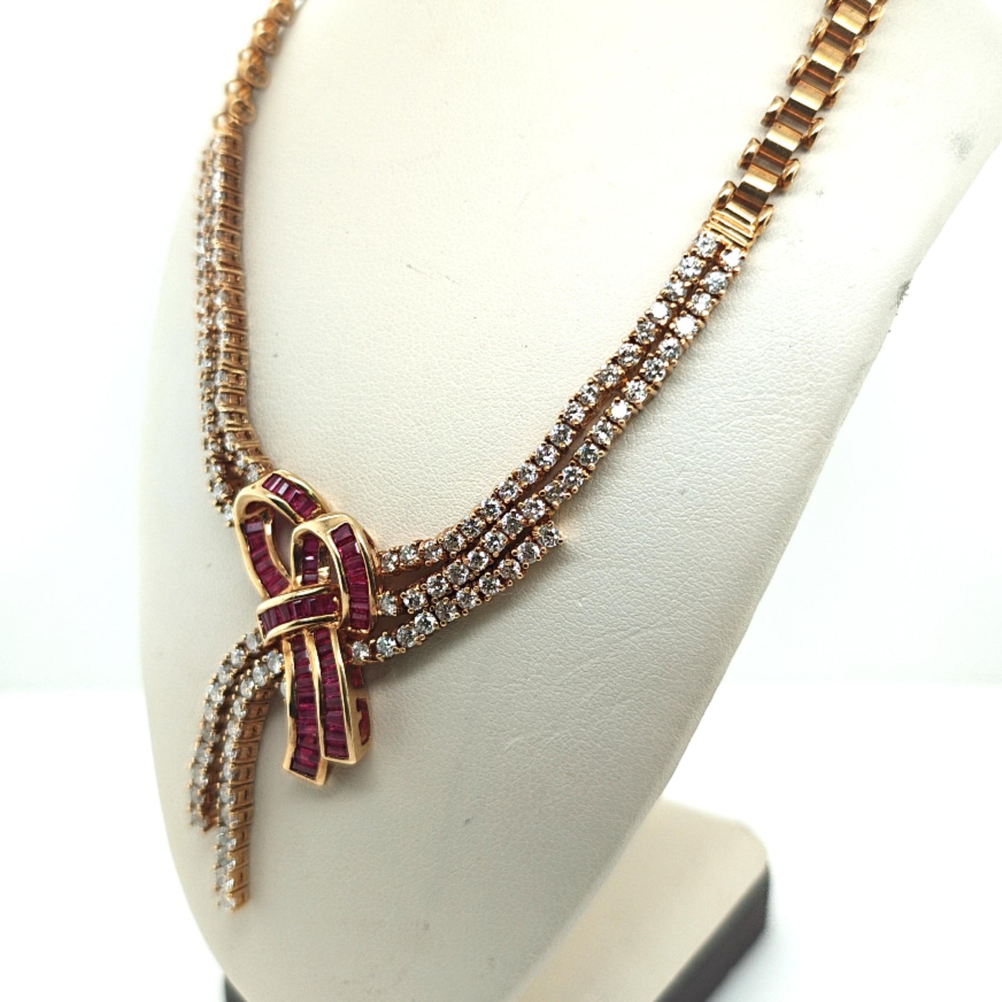 DIAMOND 4.85CT AND RUBY 2.05CT NECKLACE ROSE GOLD