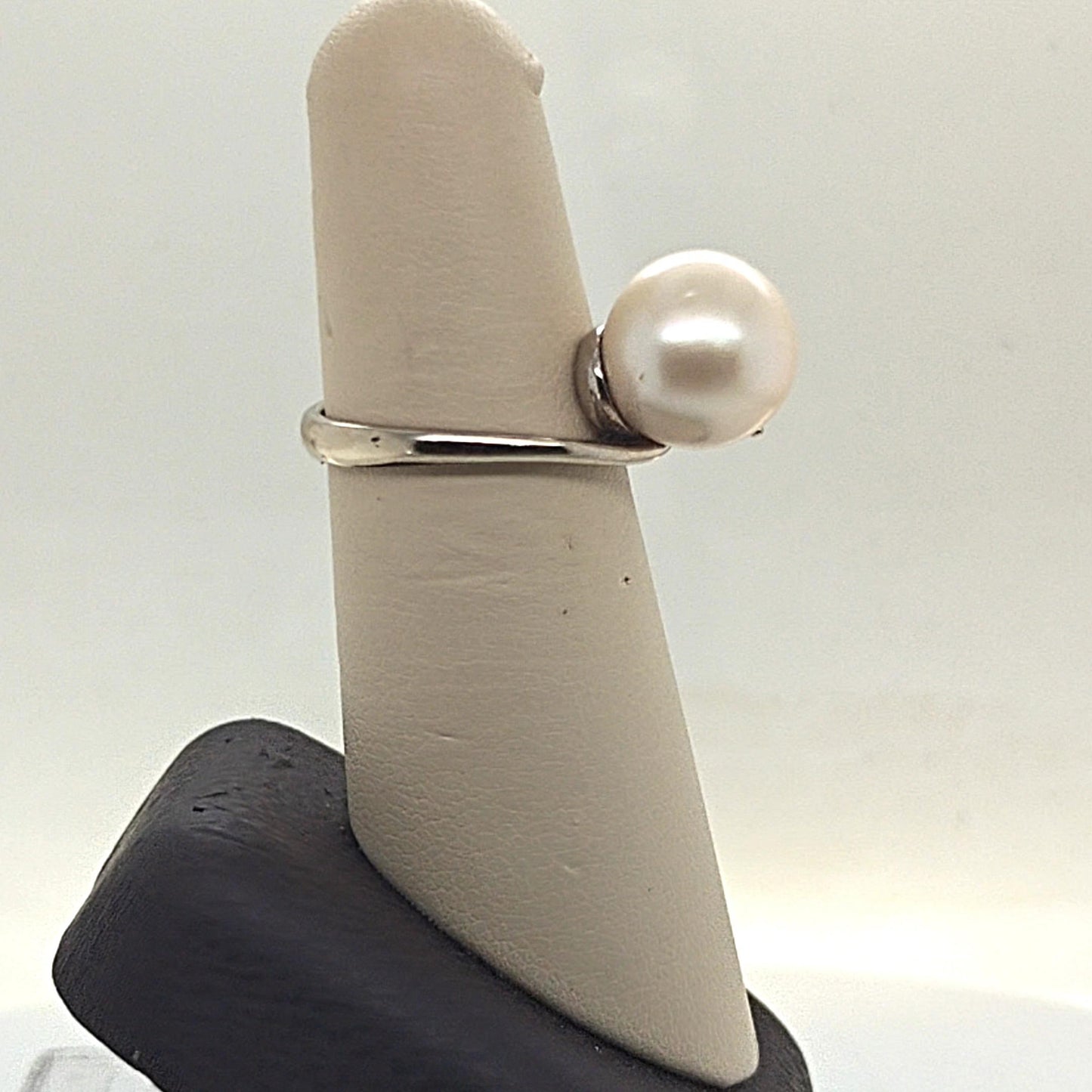 11.3MM PEARL AND DIAMOND RING WHITE GOLD