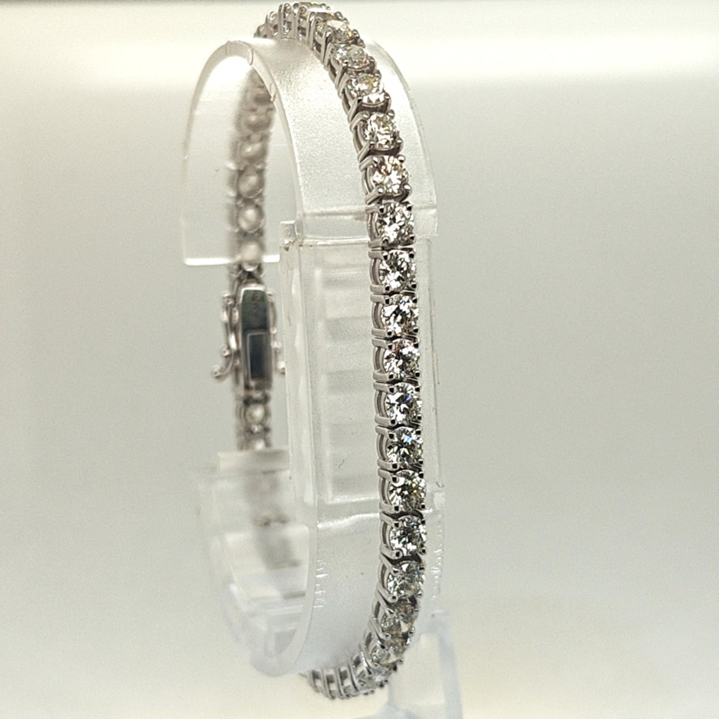 DIAMOND TENNIS BRACELET 8.67CTW WHITE GOLD