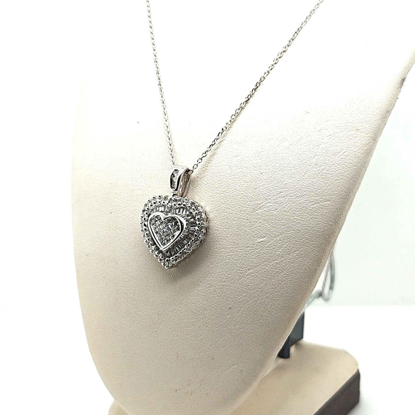 DIAMOND HEART SHAPE CLUSTER PENDANT 1.30CTW WHITE GOLD