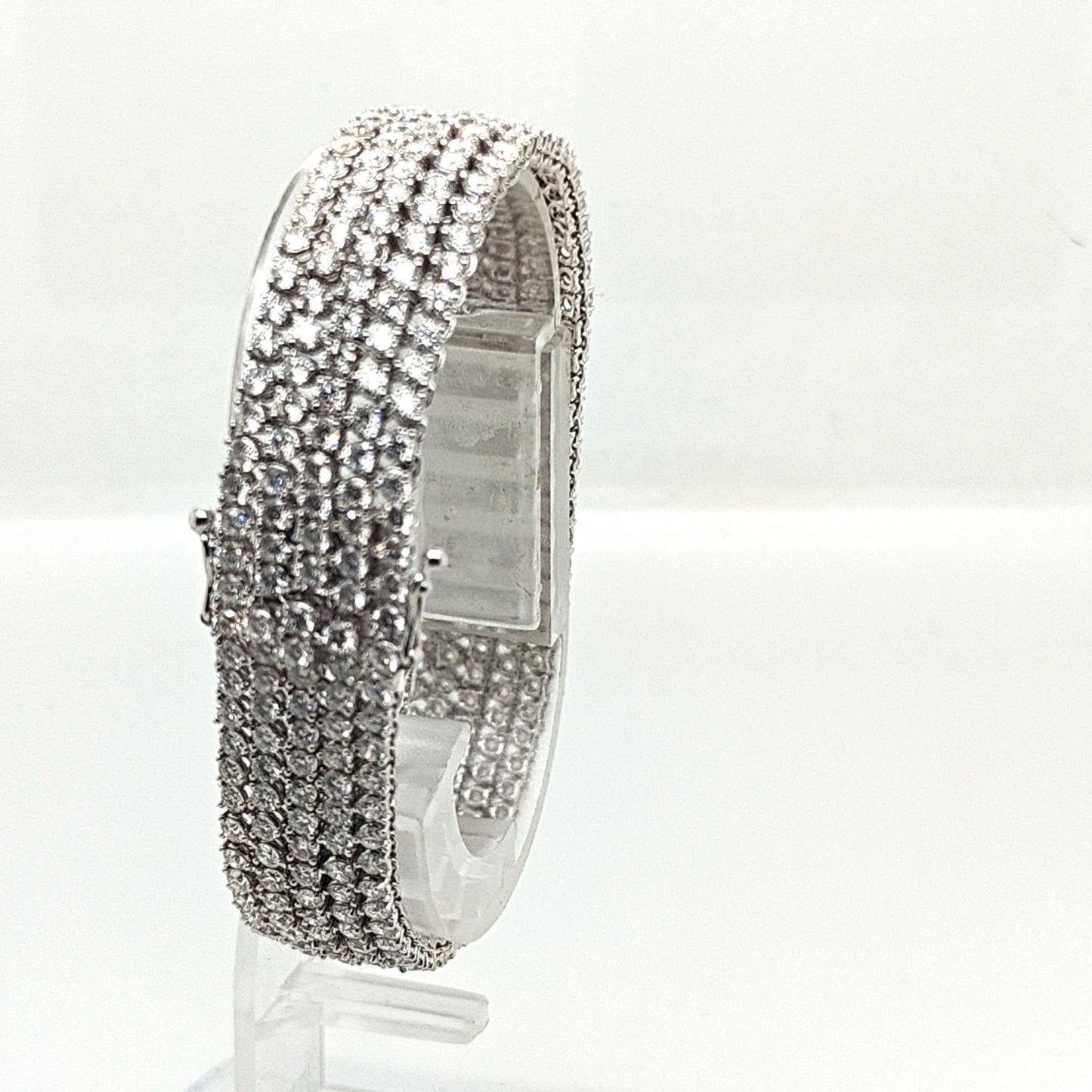 DIAMOND FIVE ROW BRACELET 16.07CTW WHITE GOLD