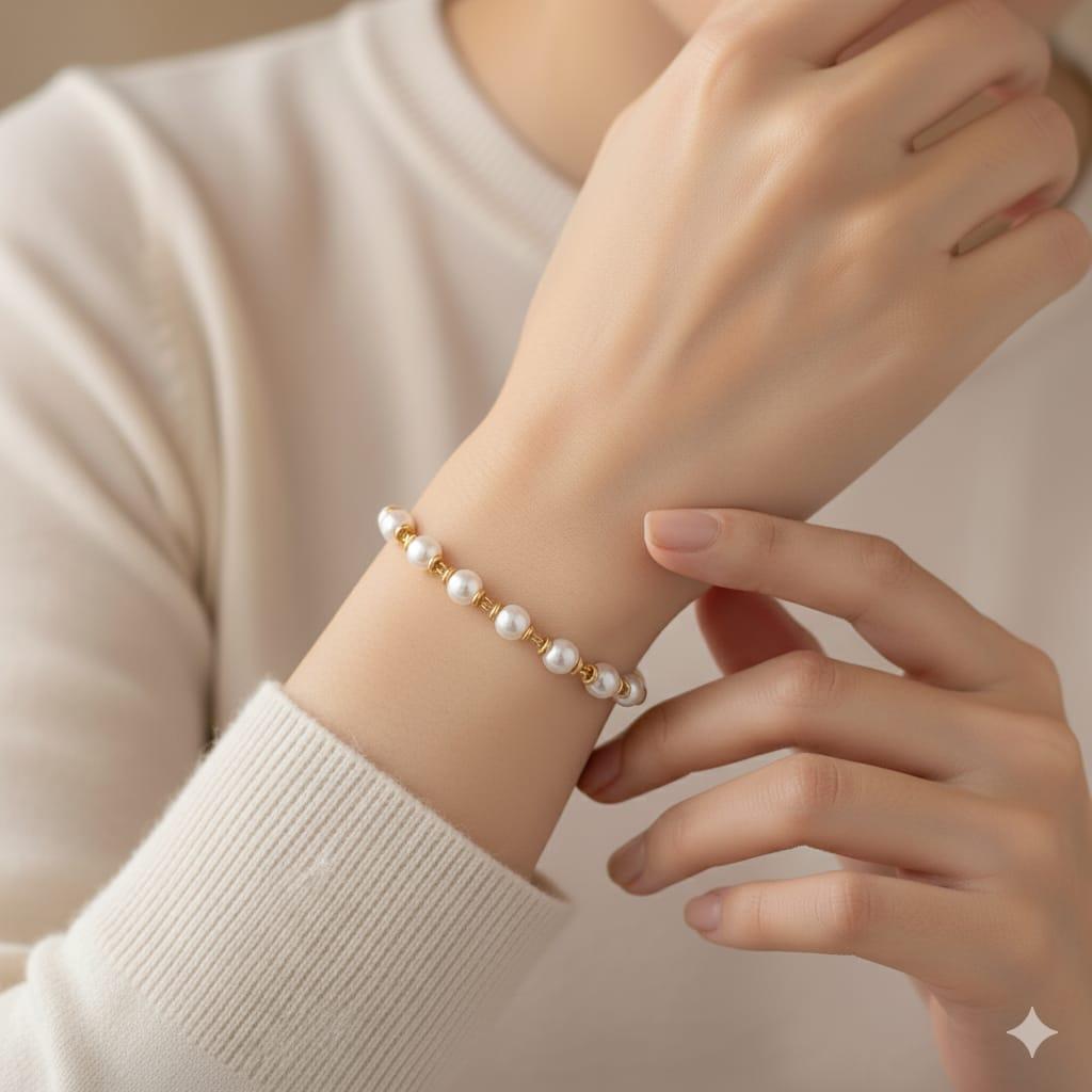 PEARL AND YELLOW GOLD BRACELET