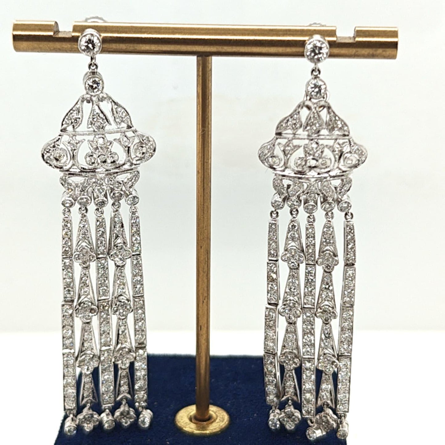 DIAMOND DANGLE EARRINGS 3.88CTW WHITE GOLD
