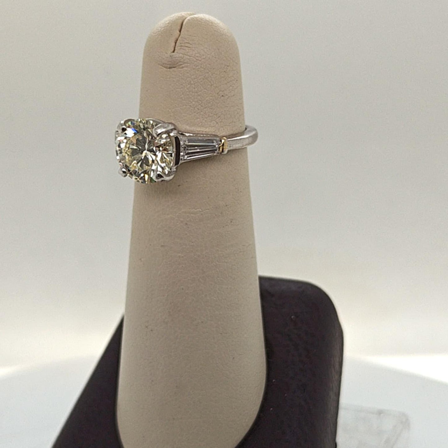 DIAMOND ENGAGEMENT RING ROUND 2.53CT PLATINUM