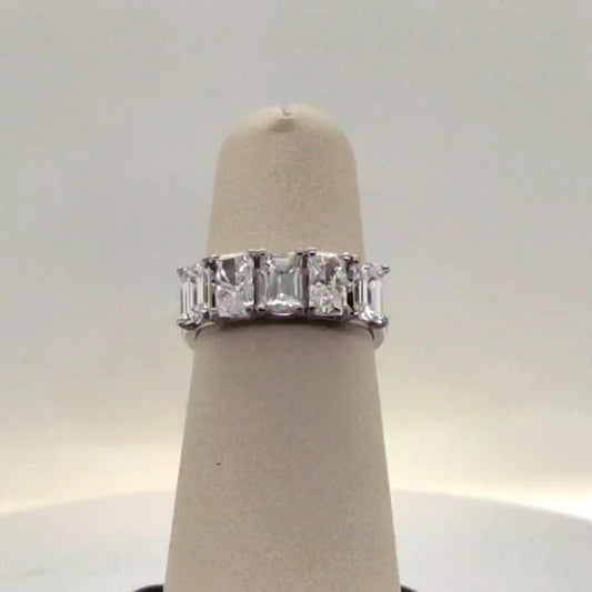 5 DIAMOND PLATINUM BAND 3.06CTW
