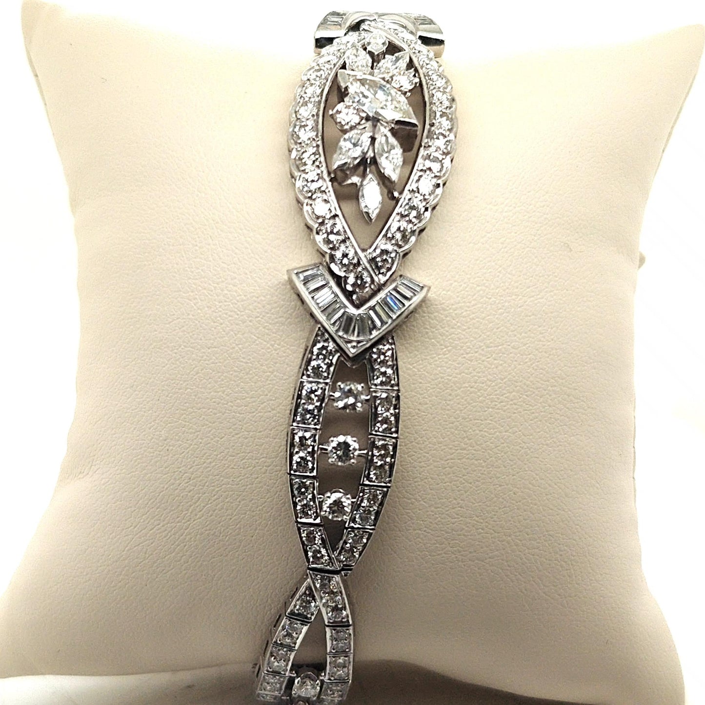 DECO STYLE PLATINUM DIAMOND BRACELET