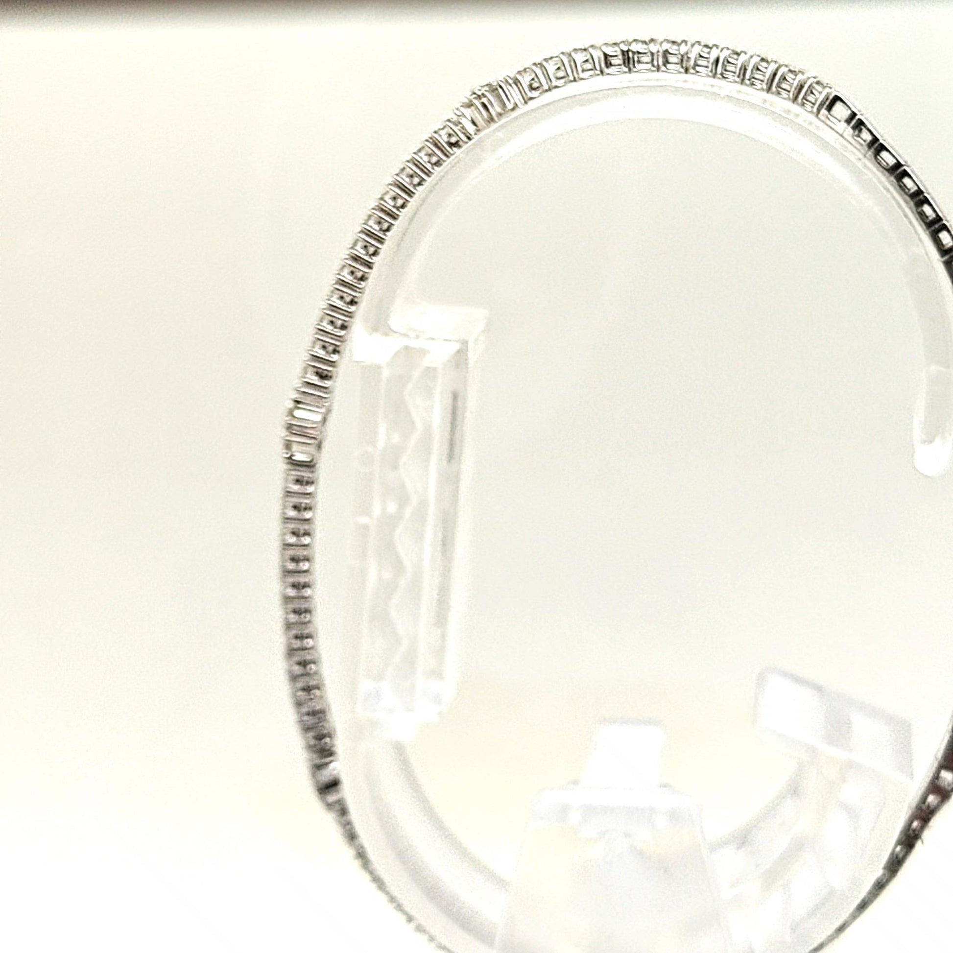 BANGLE BRACELET FLEXIBLE 3 CLUSTER DIAMOND 14KT WHITE GOLD