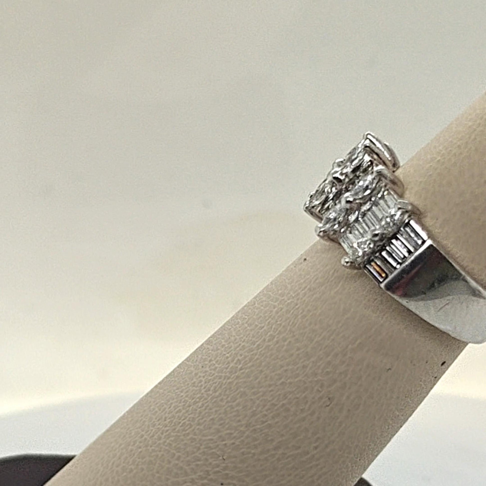 PLATINUM AND DIAMOND BAGUETTE & MARQUISE BAND RING 2.5CT