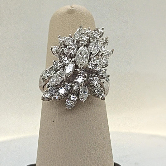DIAMOND CLUSTER RING 14K WHITE GOLD 3CTW