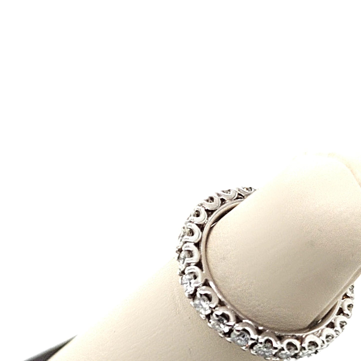 DIAMOND ETERNITY BAND 1.95CT 18K WHITE GOLD