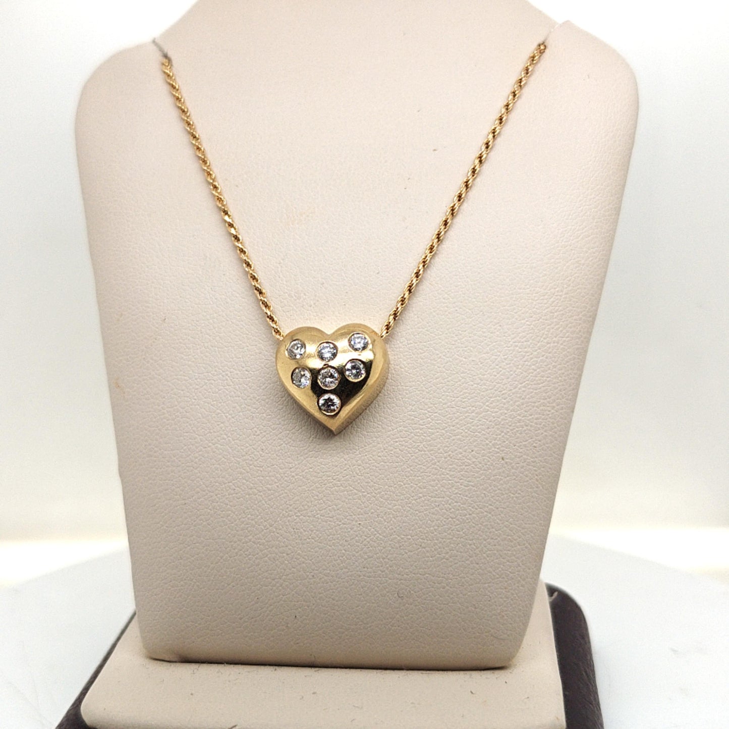 DIAMOND HEART PENDANT NECKLACE 0.56CT YELLOW GOLD