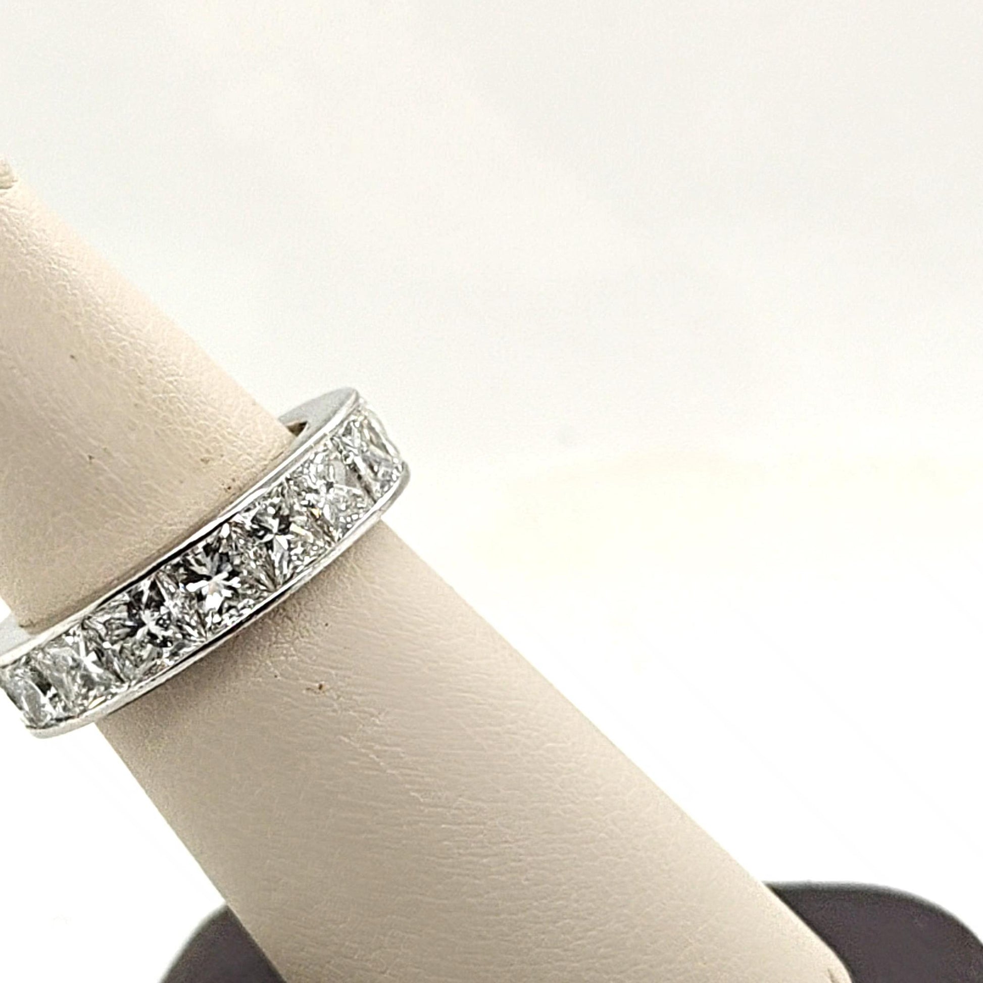 DIAMOND ETERNITY BAND PRINCESS CUT 10.05CT PLATINUM