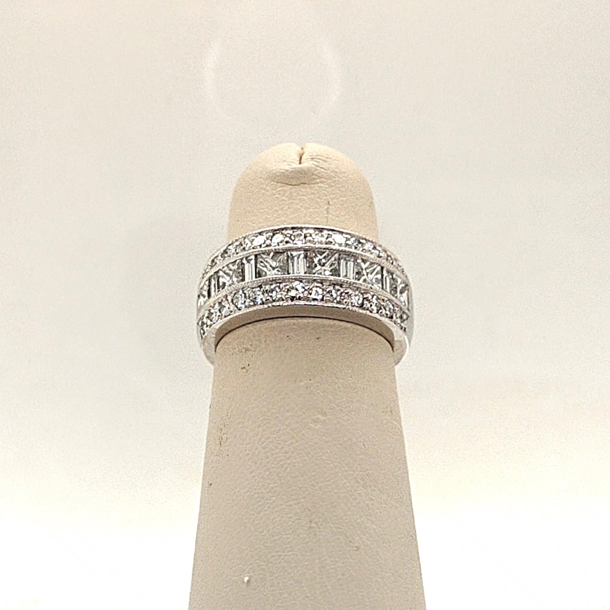 DIAMOND RING BAND PRINCESS AND ROUND 2.05CTW PLATINUM