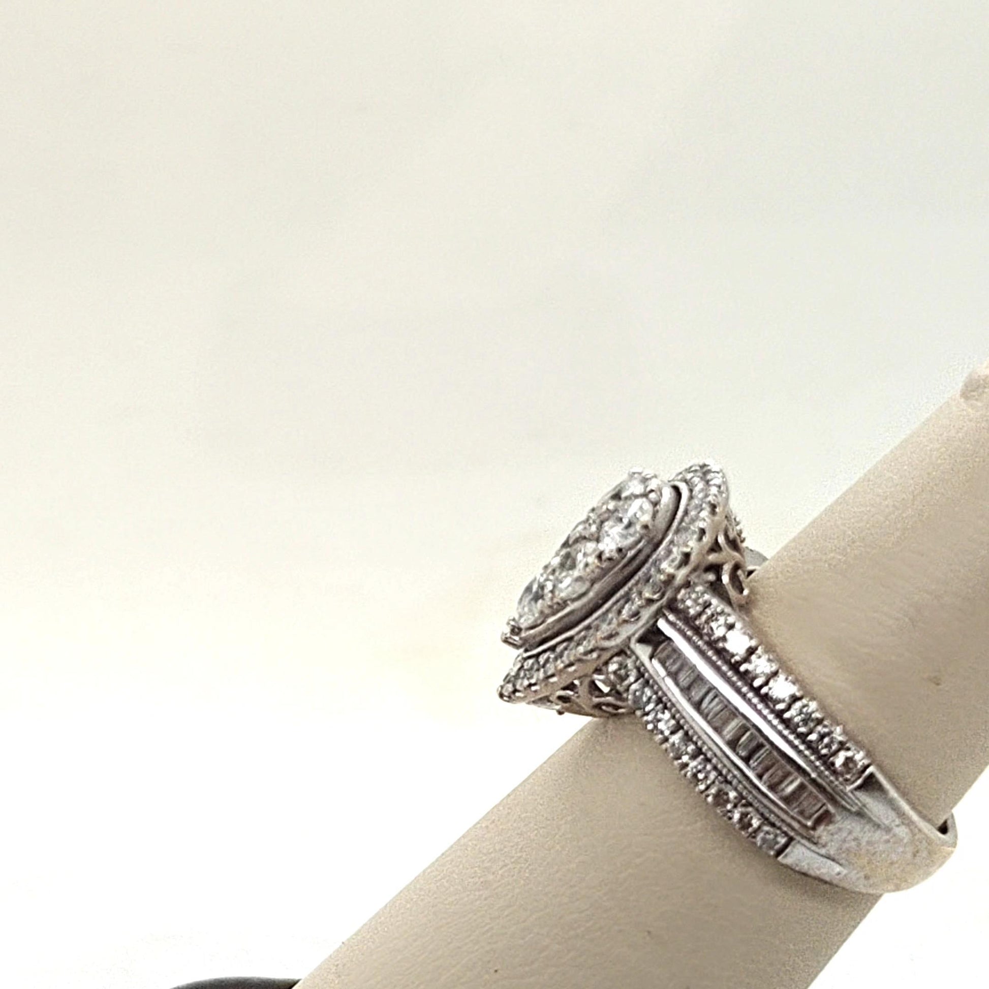 DIAMOND CLUSTER PEAR SHAPED COCKTAIL RING 2.33CT WHITE GOLD