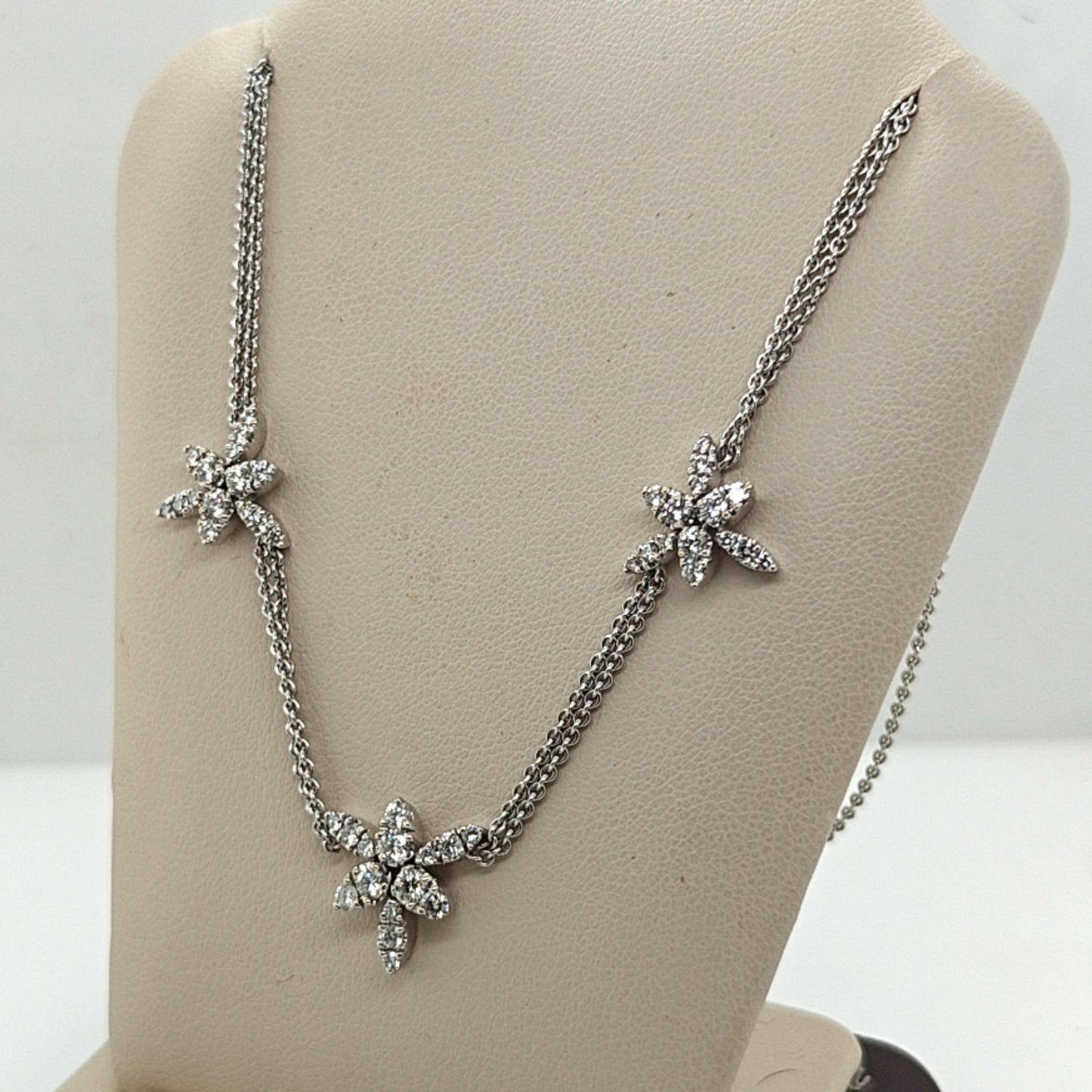 DIAMOND CLUSTER NECKLACE 3 STAR FLOWERS WHITE GOLD 1.55CT