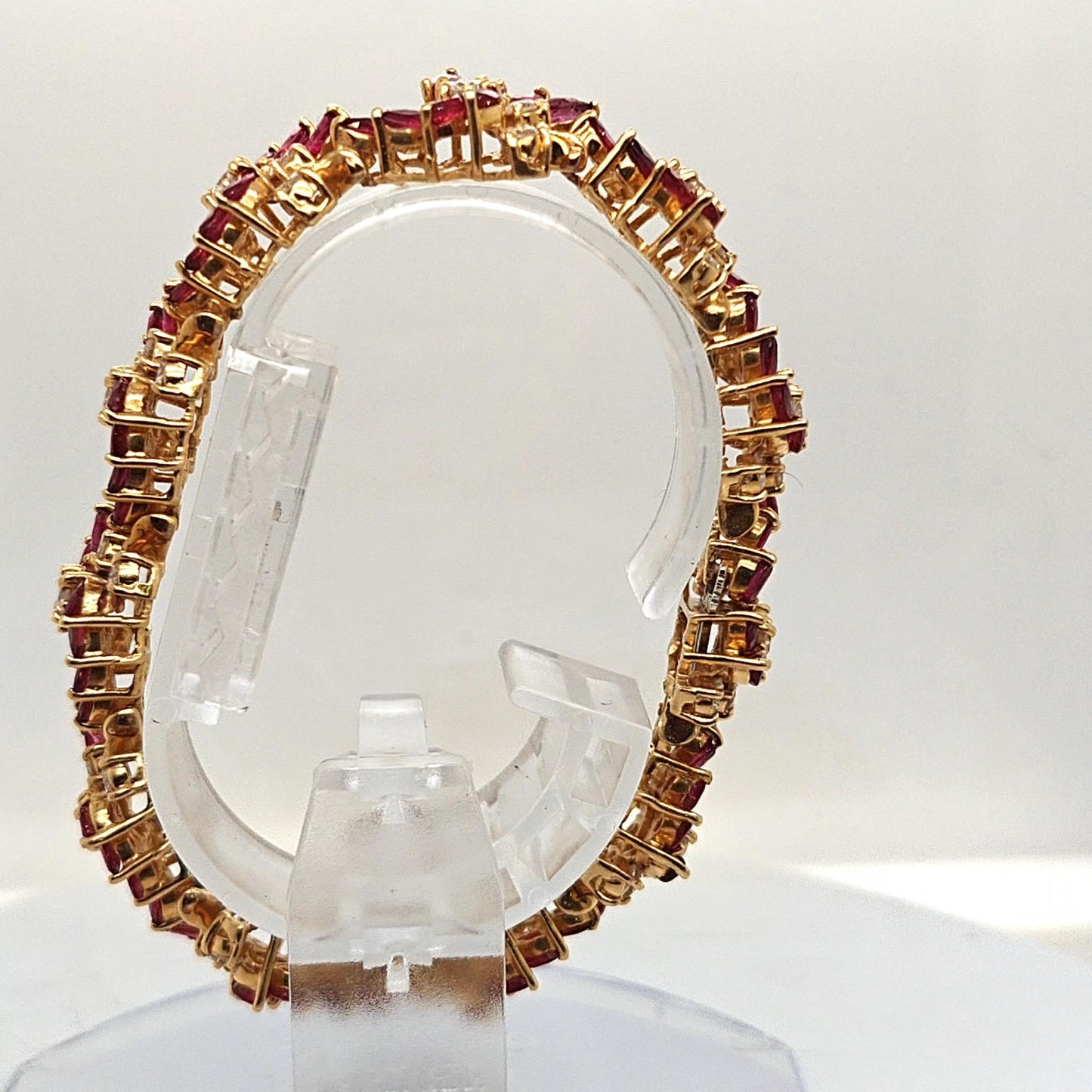 RUBY AND DIAMOND BRACELET YELLOW GOLD