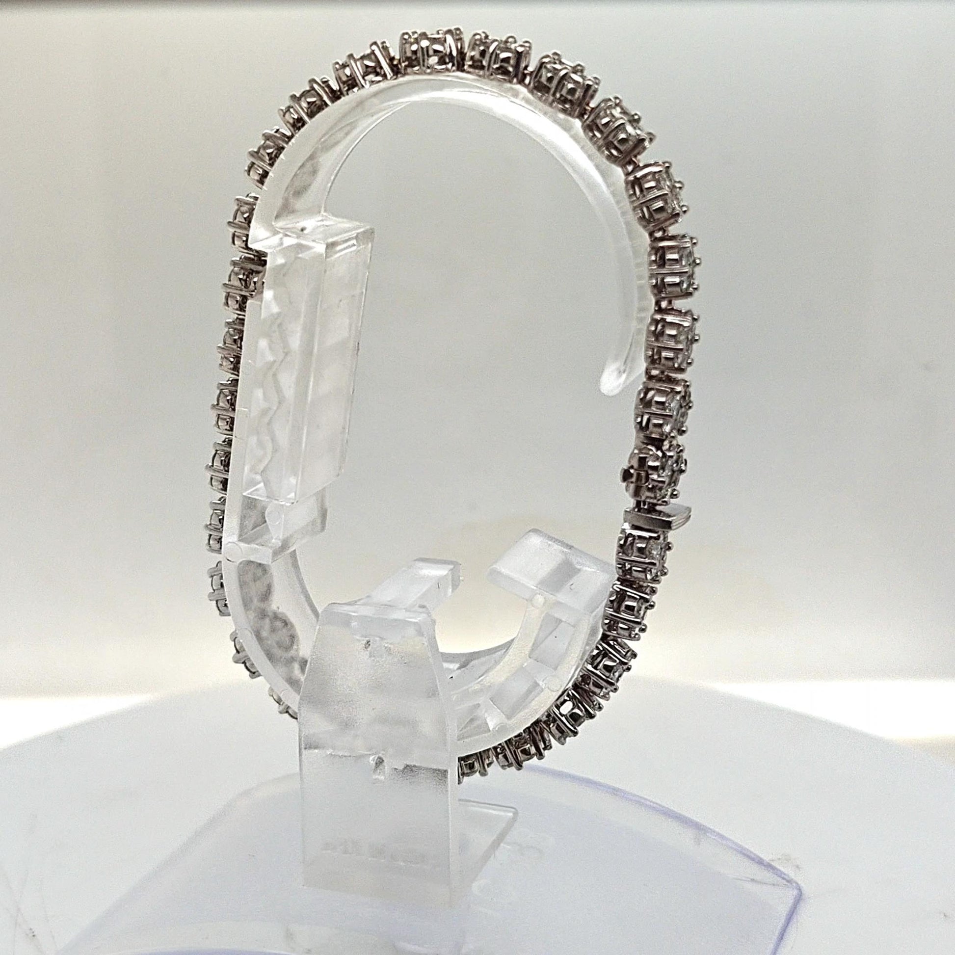 DIAMOND CLUSTER BRACELET WHITE GOLD 7.06CTW