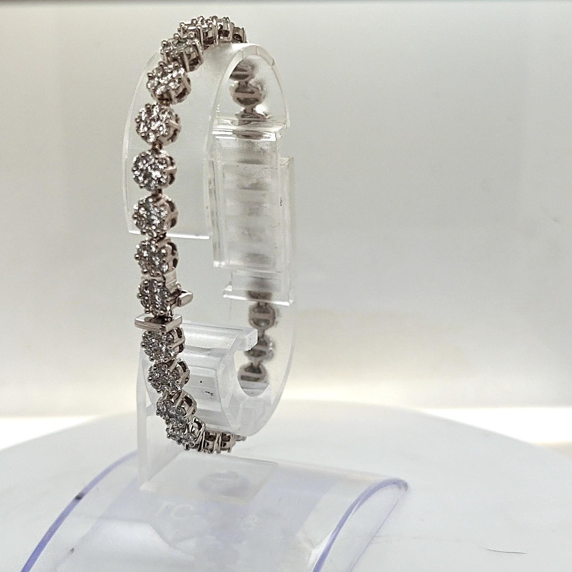 DIAMOND CLUSTER BRACELET WHITE GOLD 7.06CTW