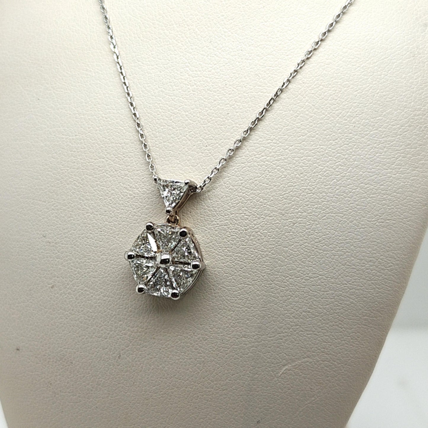DIAMOND TRILLION CLUSTER PENDANT NECKLACE WHITE GOLD 1.77CT