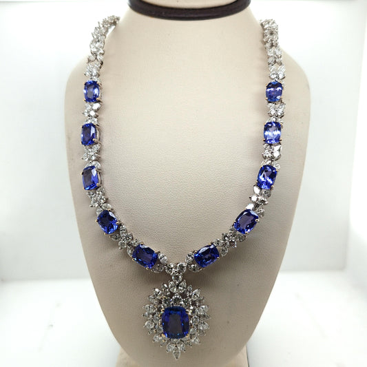 TANZANITE AND DIAMOND NECKLACE 21.28CT WHITE GOLD