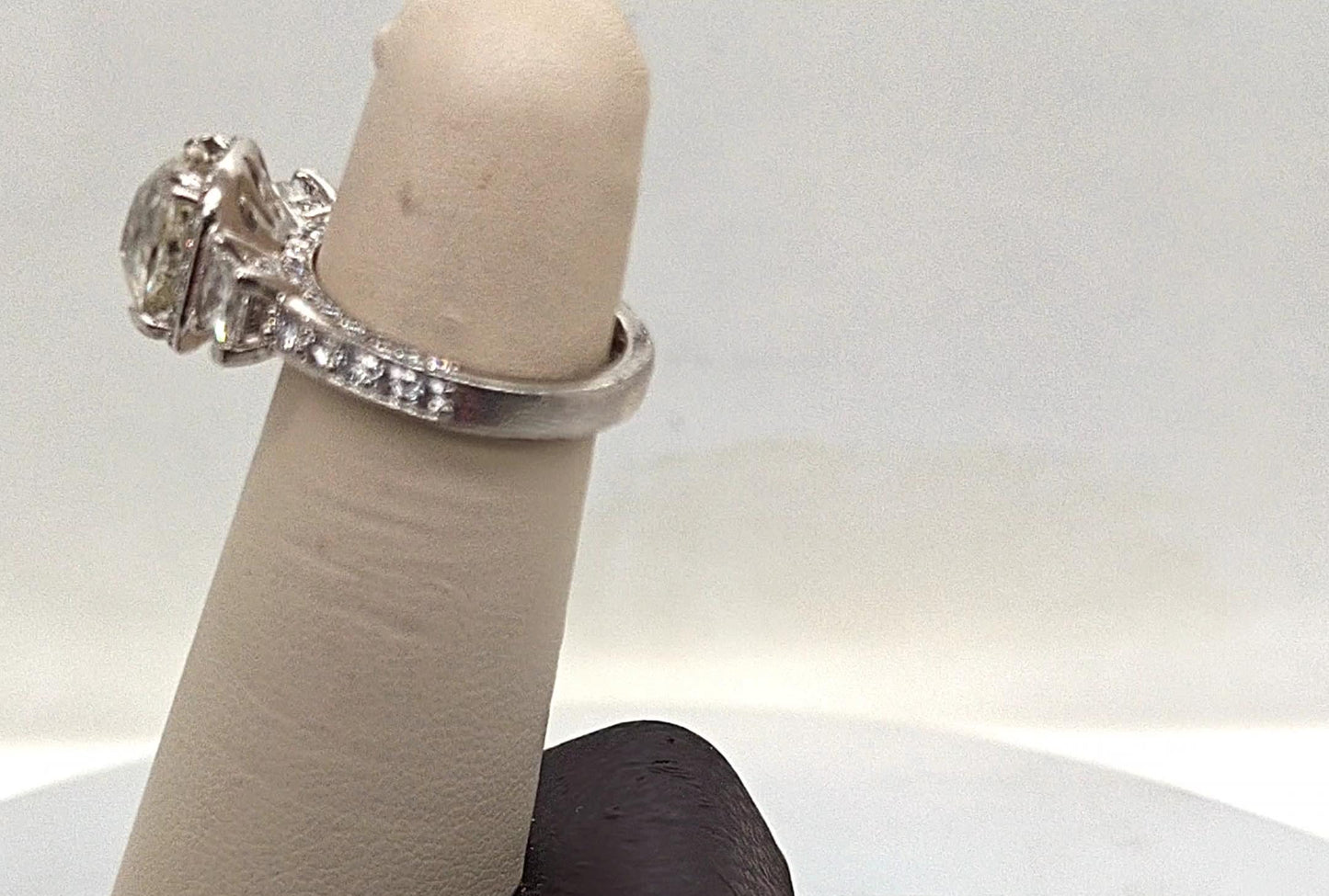 DIAMOND RING 3.54CT CUSHION CUT WITH HALO & ACCENT DIAMONDS PLATINUM