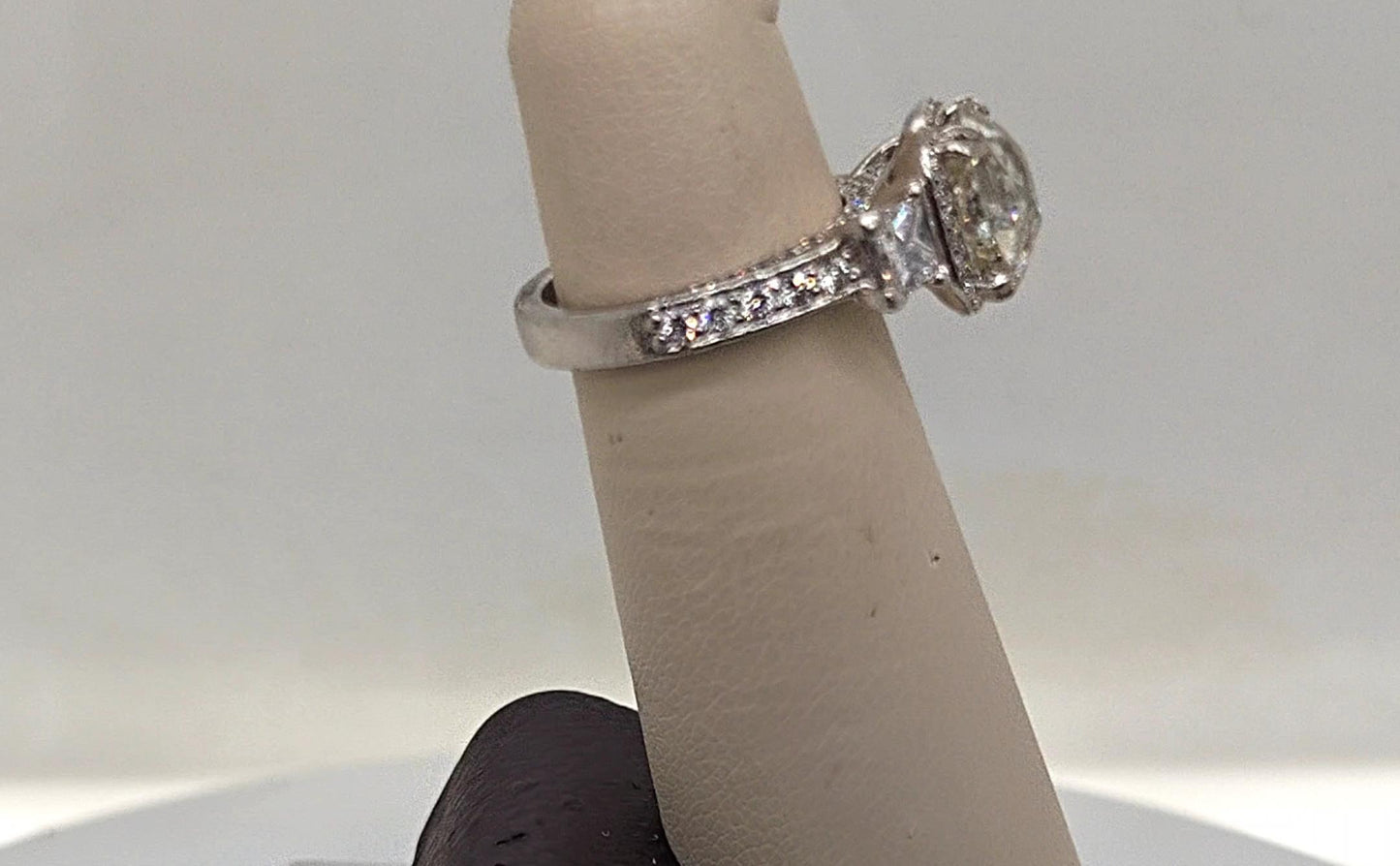 DIAMOND RING 3.54CT CUSHION CUT WITH HALO & ACCENT DIAMONDS PLATINUM