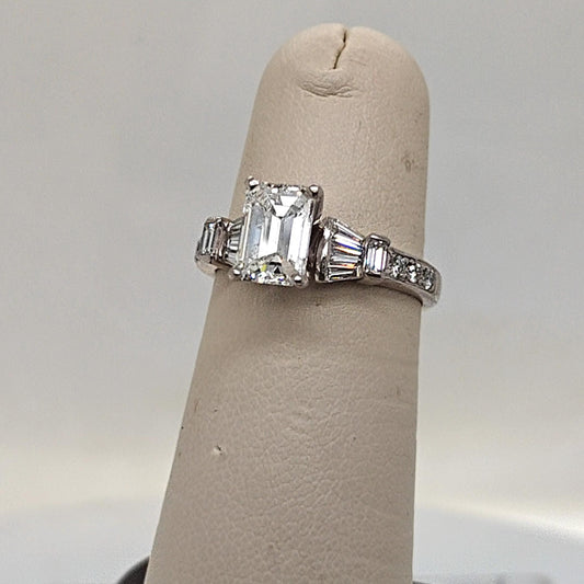 EMERALD CUT 1.27CT DIAMOND ENGAGEMENT RING WHITE GOLD