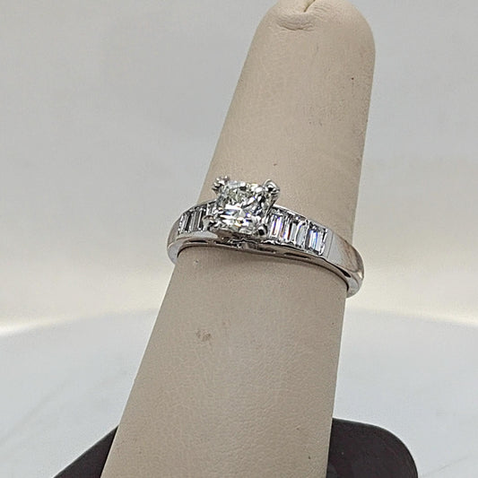 EMERALD CUT 1.01CT DIAMOND RING WITH 6 EMERALD CUT ACCENT DIAMONDS PLATINUM