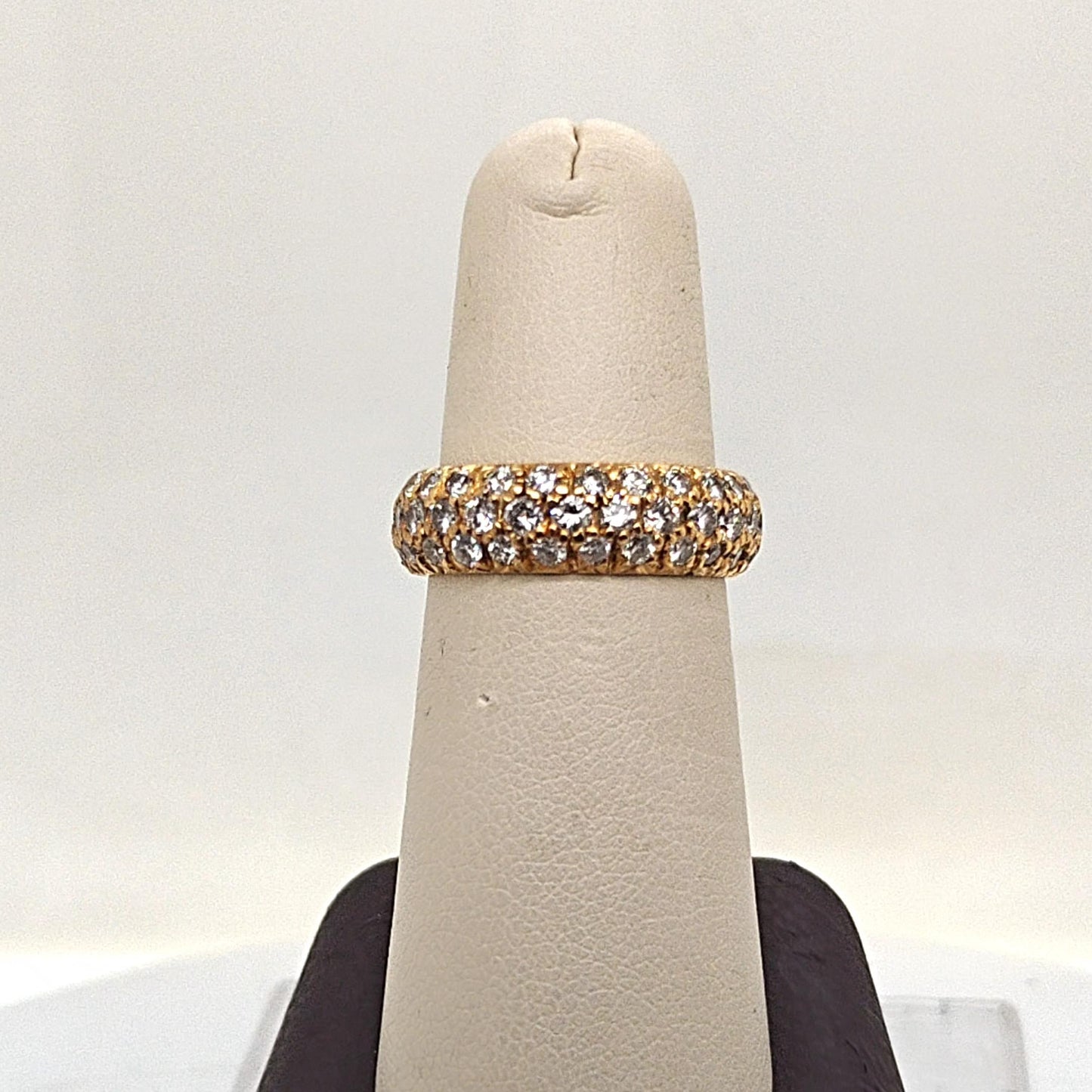 DIAMOND PAVE ETERNITY BAND YELLOW GOLD 2.55CT