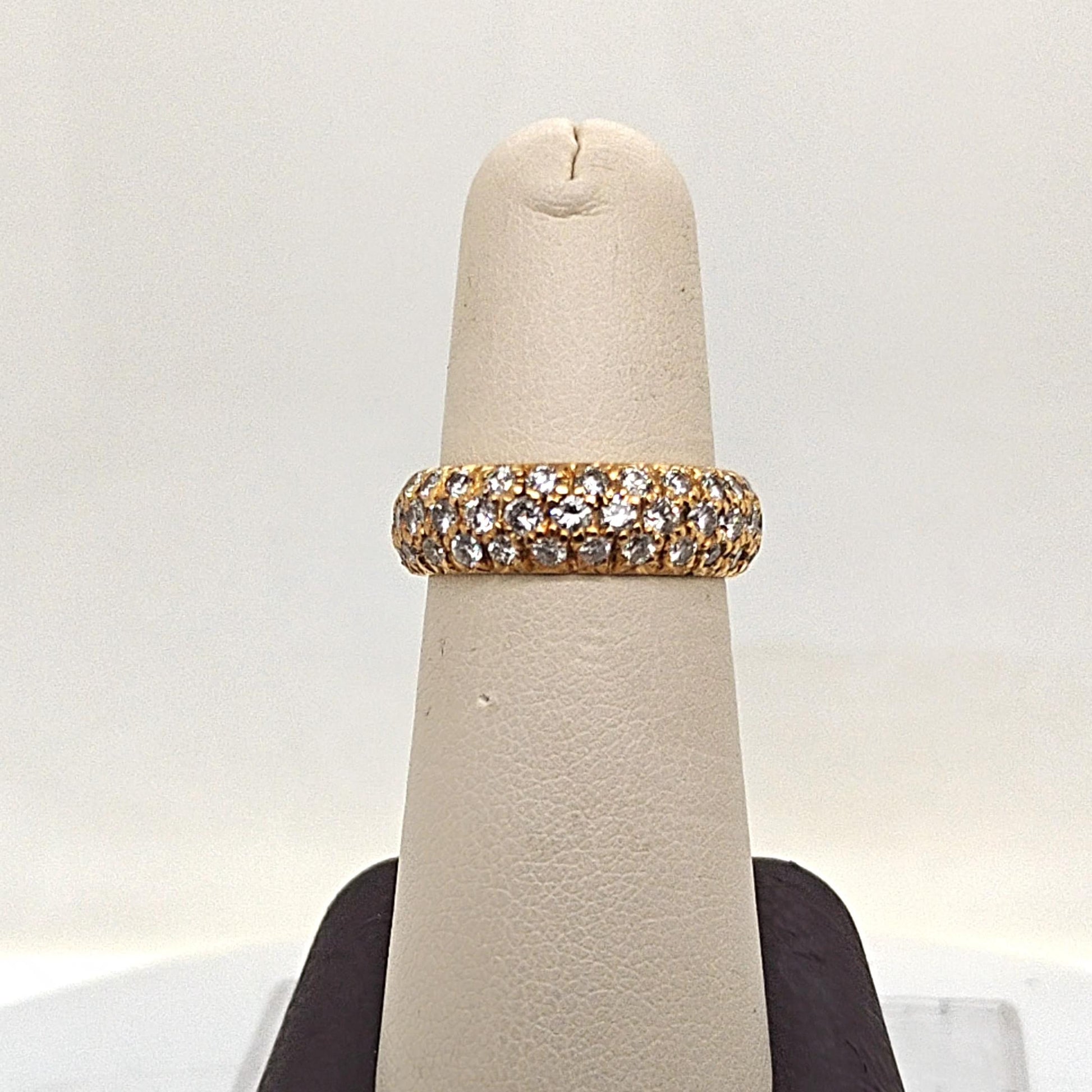 DIAMOND PAVE ETERNITY BAND YELLOW GOLD 2.55CT