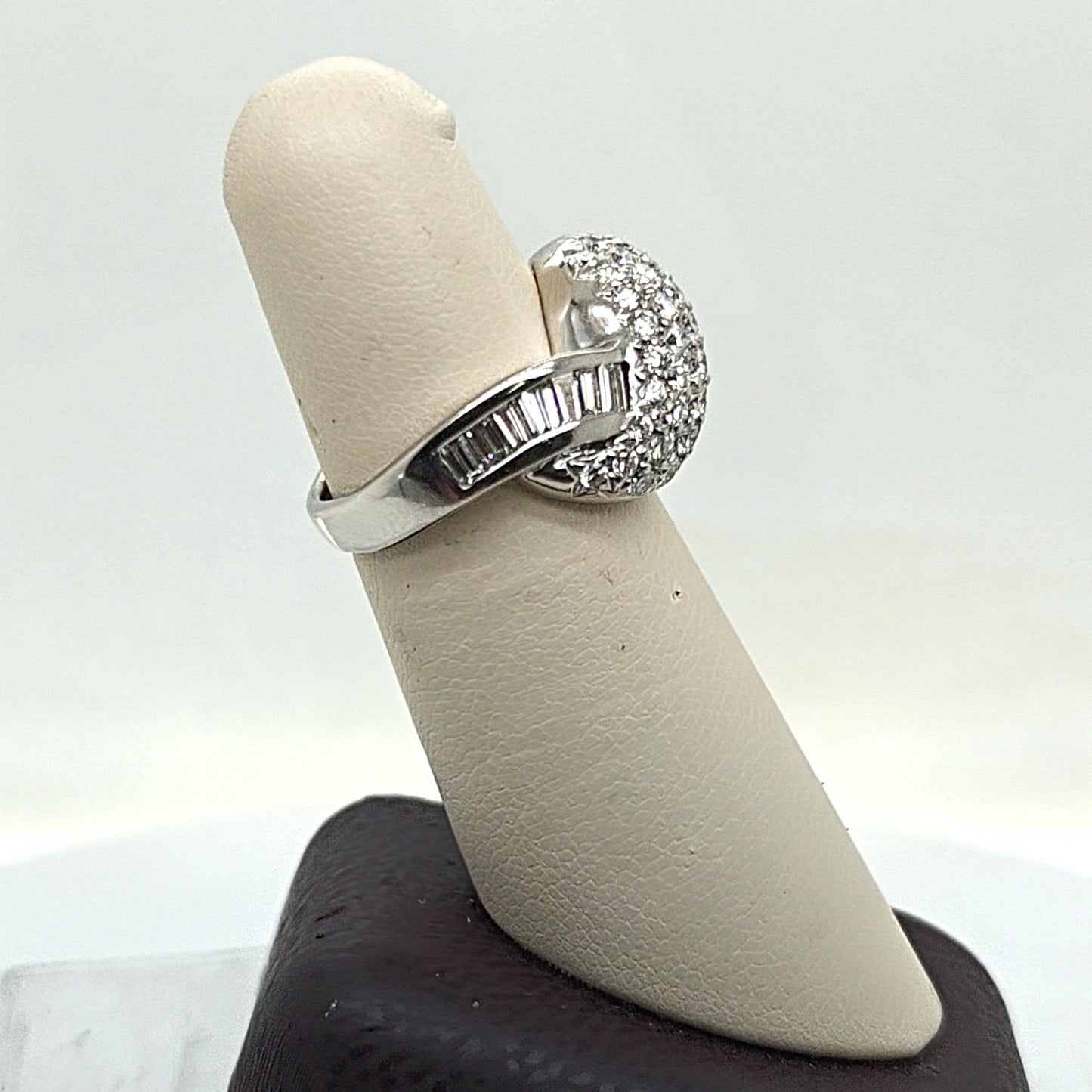 DIAMOND CLUSTER RING PAVE AND BAGUETTES 1.86CTW WHITE GOLD