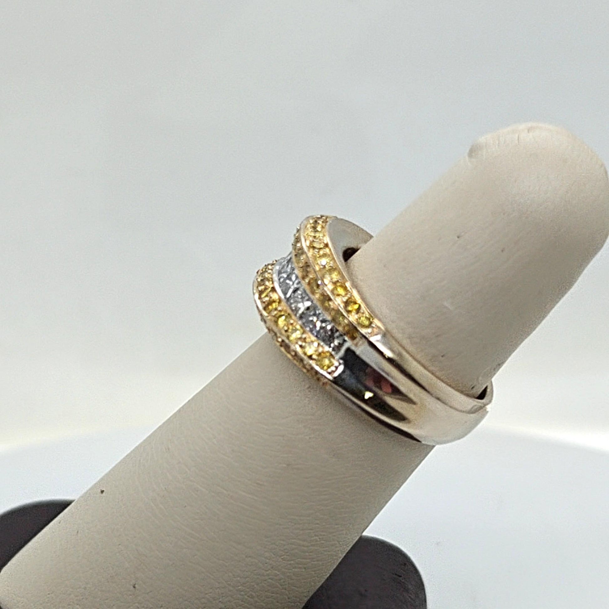 DIAMOND RING BAND FANCY YELLOW AND PRINCES CUT WHITE GOLD
