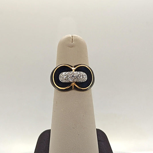 DIAMOND AND ONYX RING YELLOW GOLD