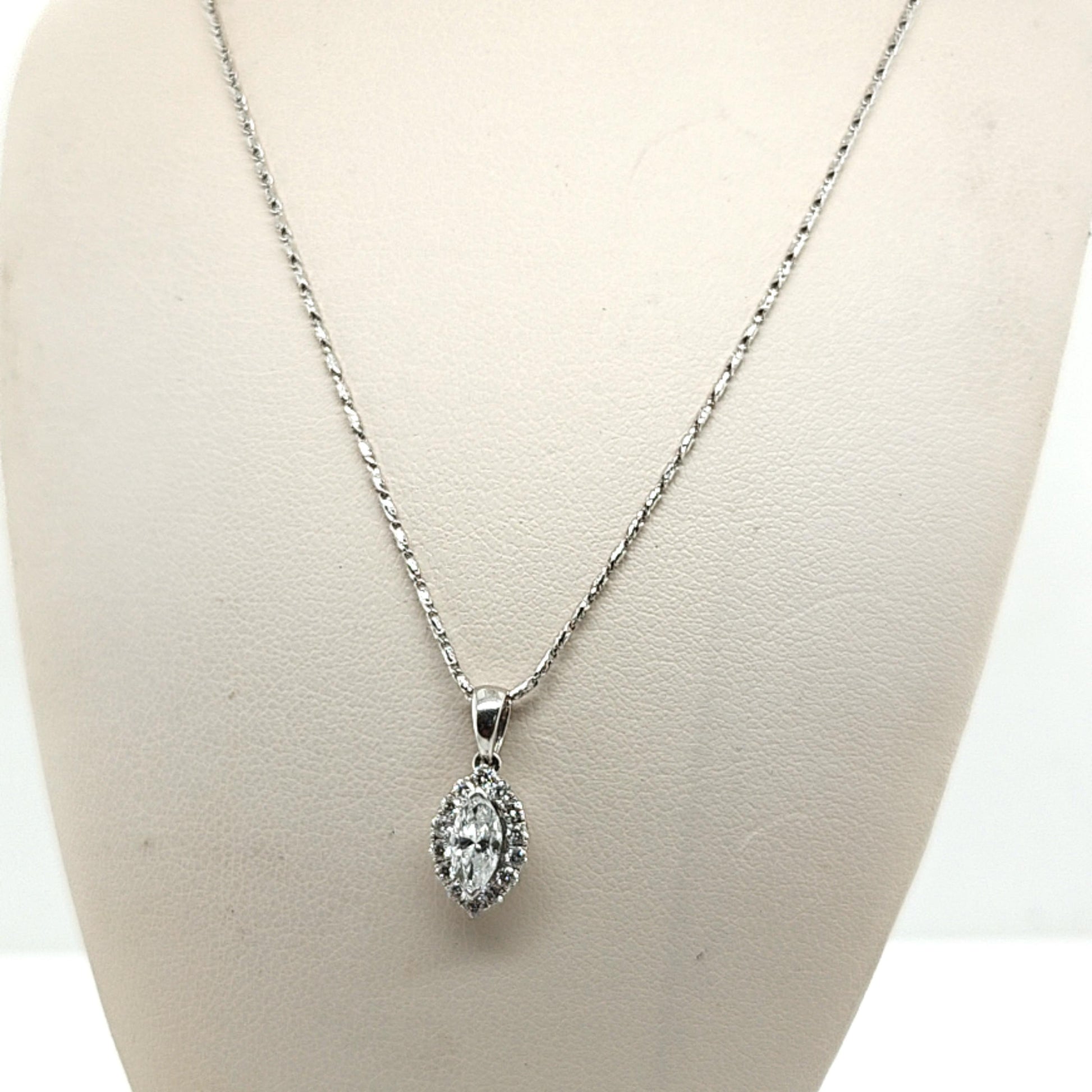 DIAMOND PENDANT NECKLACE MARQUISE WHITE GOLD