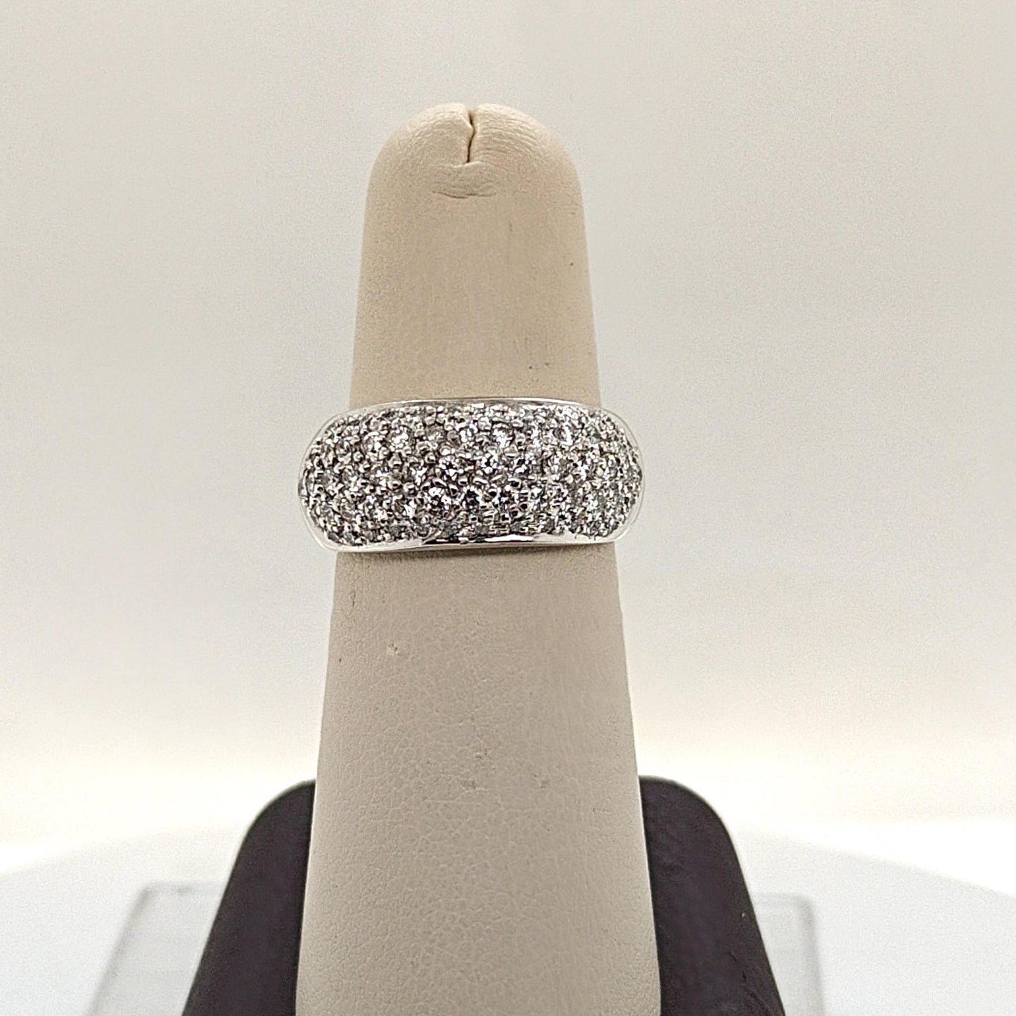 DIAMOND PAVE BAND RING 1.37CT WHITE GOLD