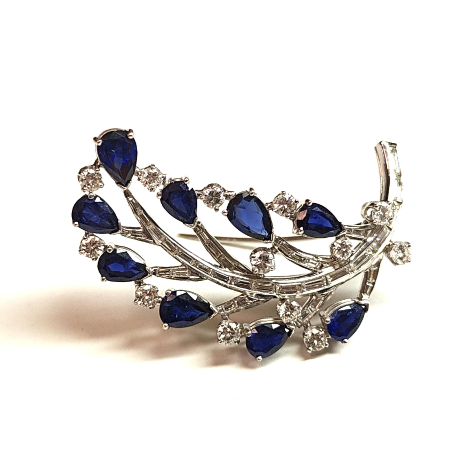 SAPPHIRE AND DIAMOND BROOCH PIN PLATINUM